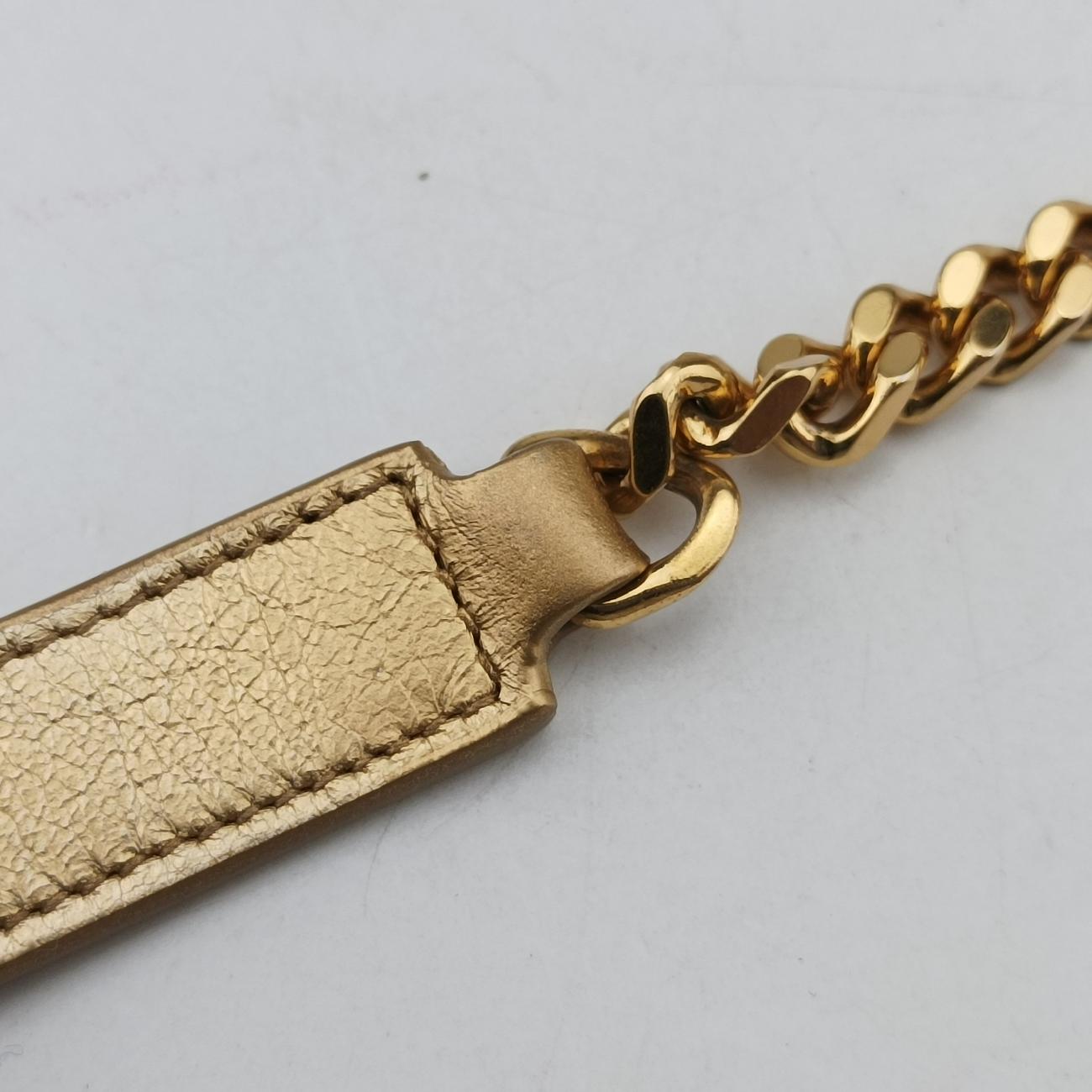 Love heart V stitch Golden Leather 446782 VLR446782.0716ラブハート Vステッチ ゴールド レザー 446782 VLR446782.0716