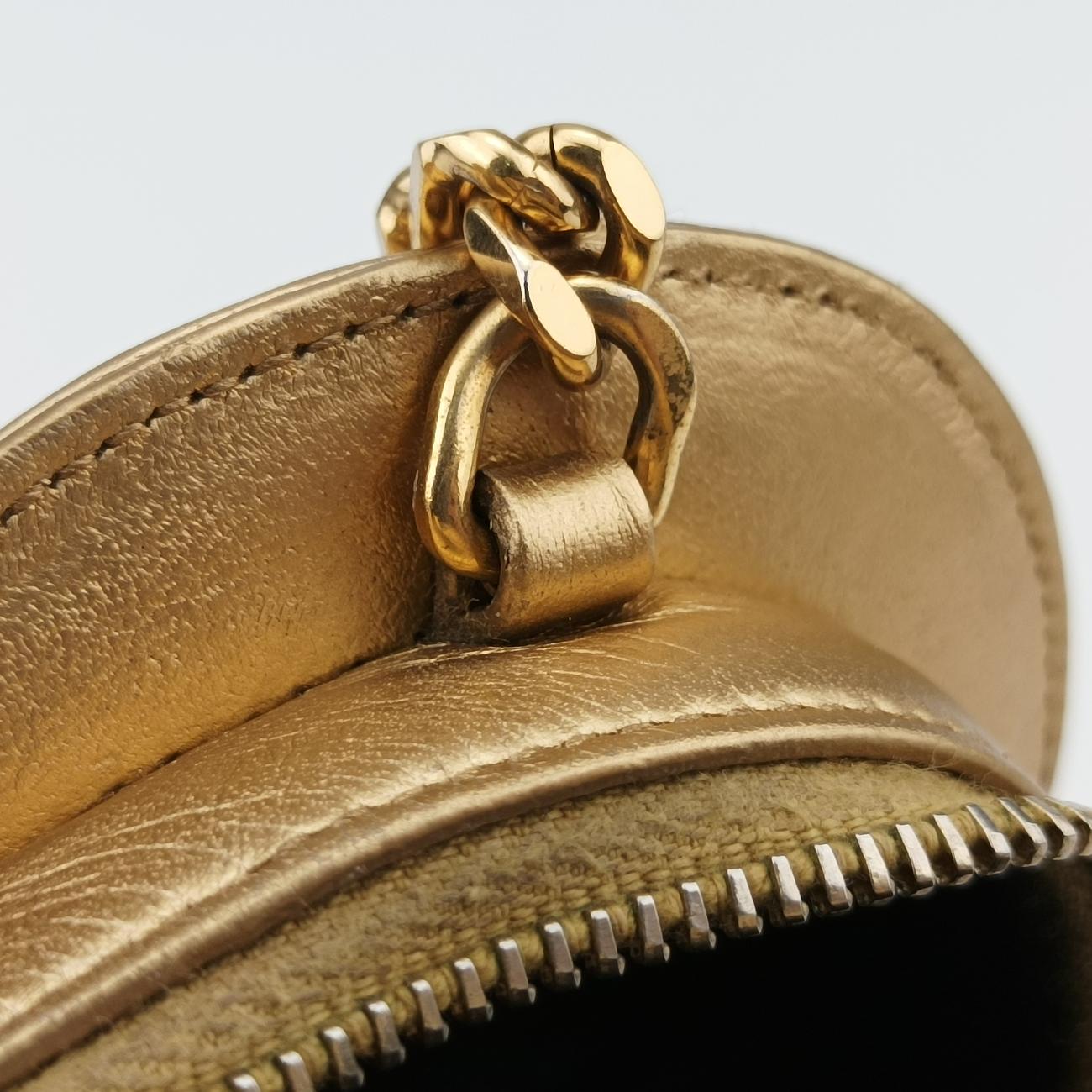Love heart V stitch Golden Leather 446782 VLR446782.0716ラブハート Vステッチ ゴールド レザー 446782 VLR446782.0716