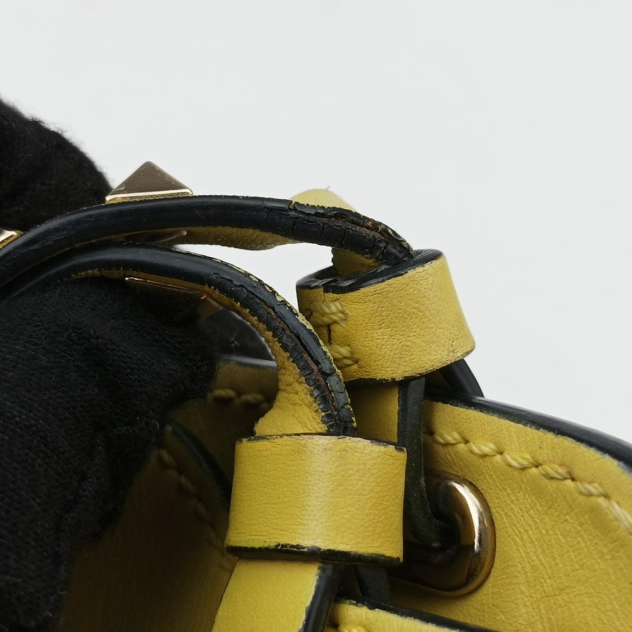 Rockstud Yellow Leather  BL-I861BOL0ロックスタッズ イエロー レザー  BL-I861BOL0
