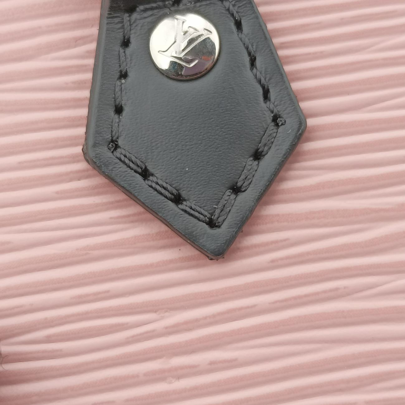 Petit Sac Plat ROSE BALLERIN Epi M69575 CA3210プティットサックプラ ローズバレリーヌ エピ M69575 CA3210