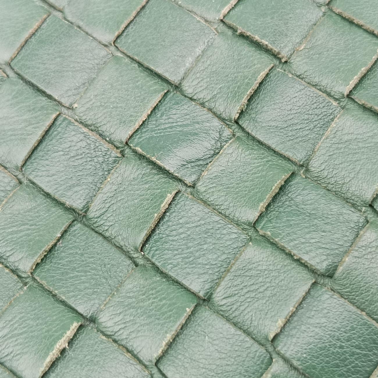 Intrecciato Green lambskin  B00654712Vイントレチャート グリーン ラムスキン  B00654712V