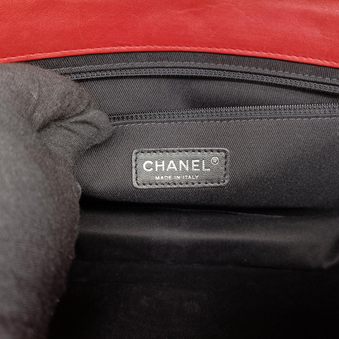 Paris-Byzance Take Away Flap Red lambskin A66739 15501140マトラッセ ターンロック 2.55 レッド ラムスキン A66739 15501140