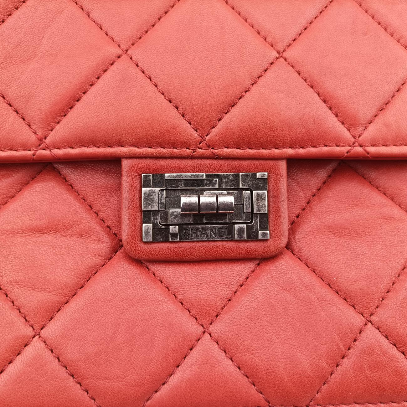 Paris-Byzance Take Away Flap Red lambskin A66739 15501140マトラッセ ターンロック 2.55 レッド ラムスキン A66739 15501140