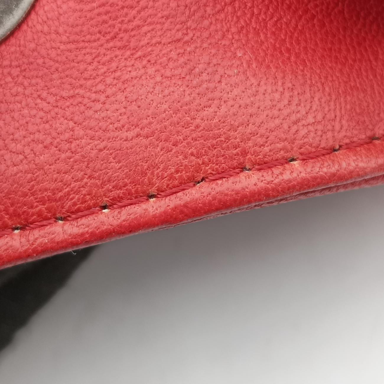 Paris-Byzance Take Away Flap Red lambskin A66739 15501140マトラッセ ターンロック 2.55 レッド ラムスキン A66739 15501140