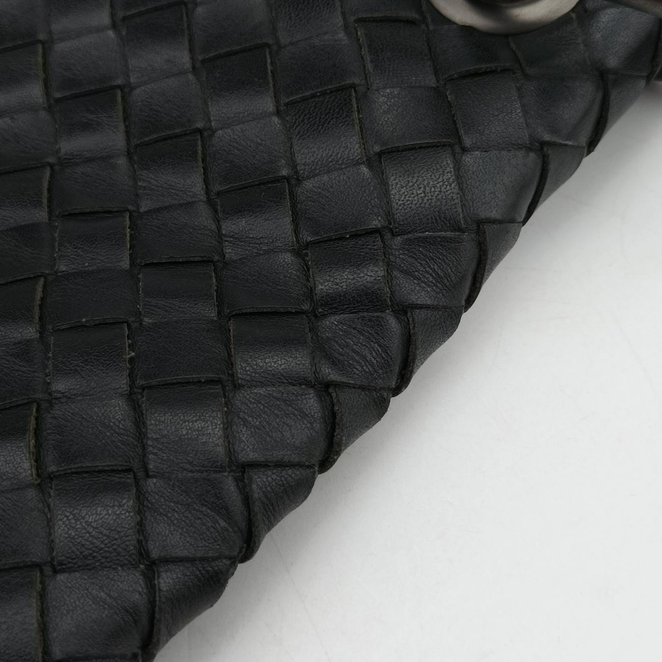 Intrecciato Black lambskin  172736 V465C 1000 EPEV 2009 4762 Aイントレチャート ブラック ラムスキン  172736 V465C 1000 EPEV 2009 4762 A
