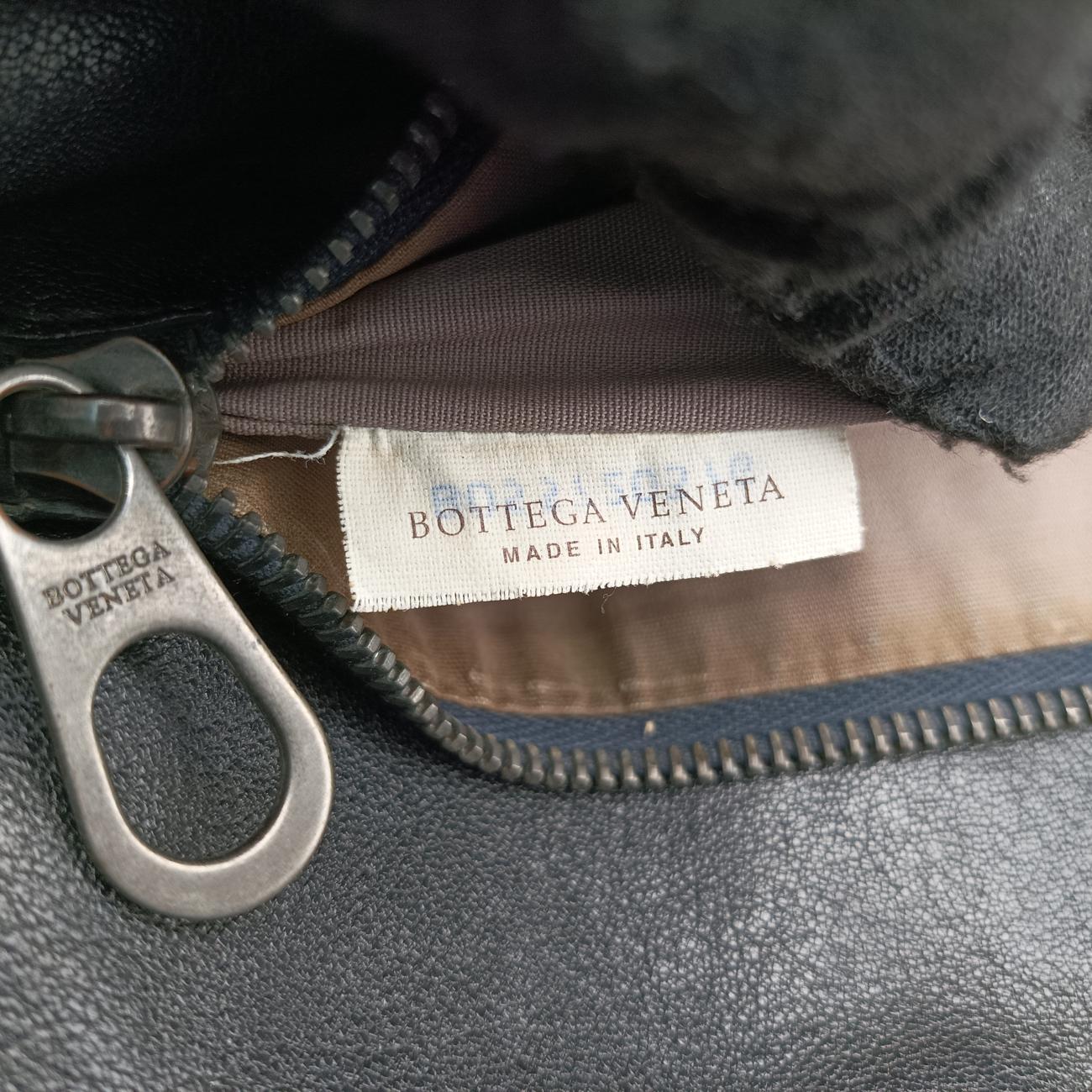 Intrecciato Black×Blue lambskin  B05572037Gイントレチャート ブラック×ブルー ラムスキン  B05572037G