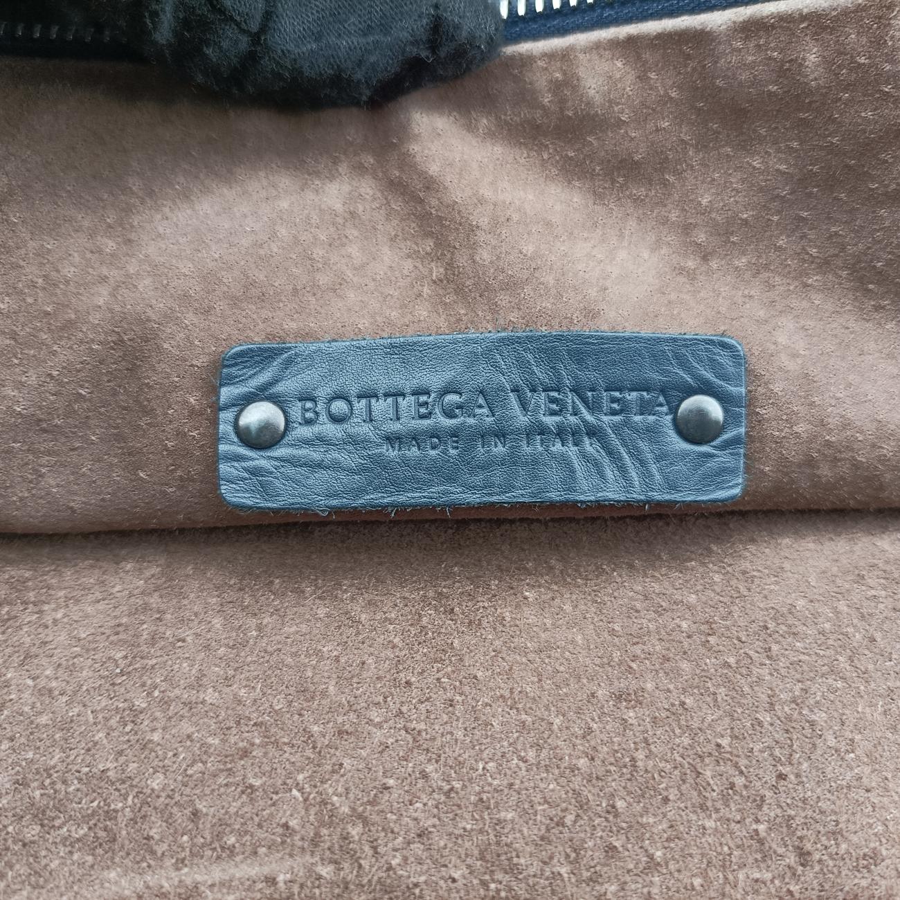 Intrecciato Blue lambskin  B05457906Vイントレチャート ブルー ラムスキン  B05457906V