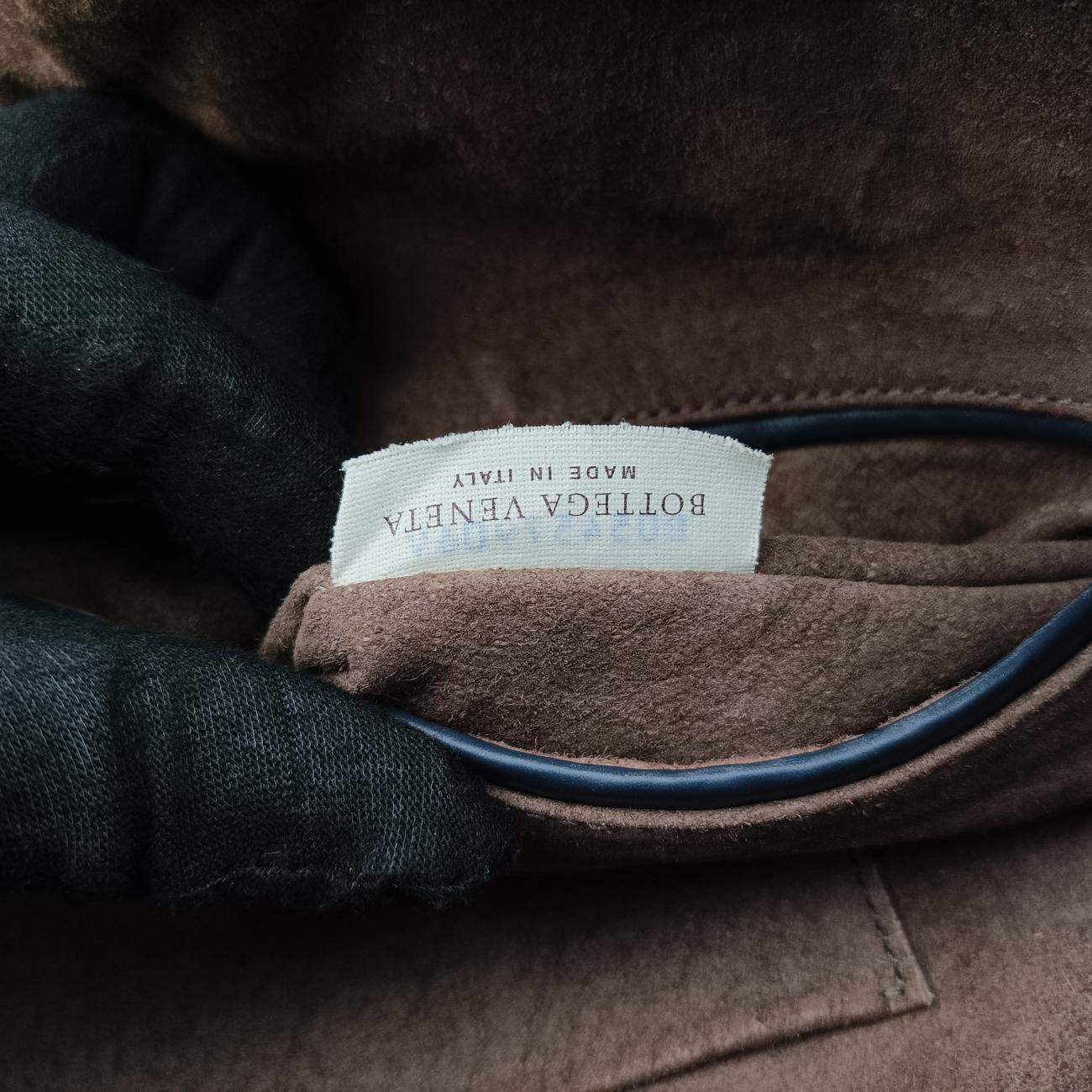 Intrecciato Blue lambskin  B05457906Vイントレチャート ブルー ラムスキン  B05457906V