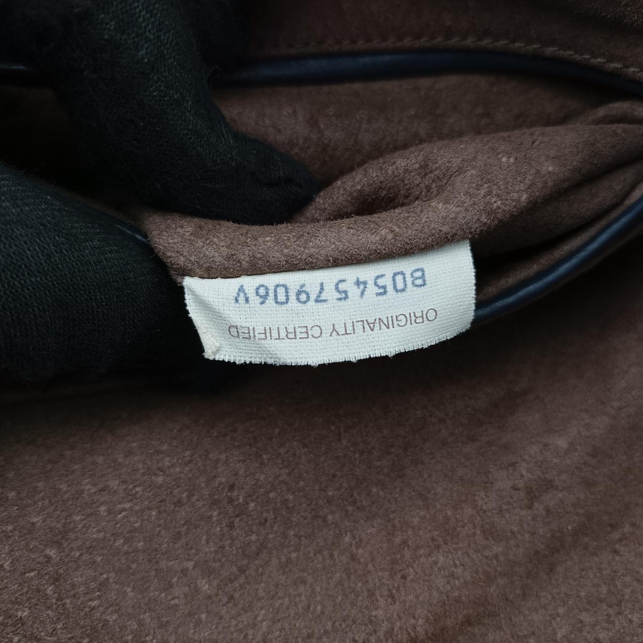 Intrecciato Blue lambskin  B05457906Vイントレチャート ブルー ラムスキン  B05457906V