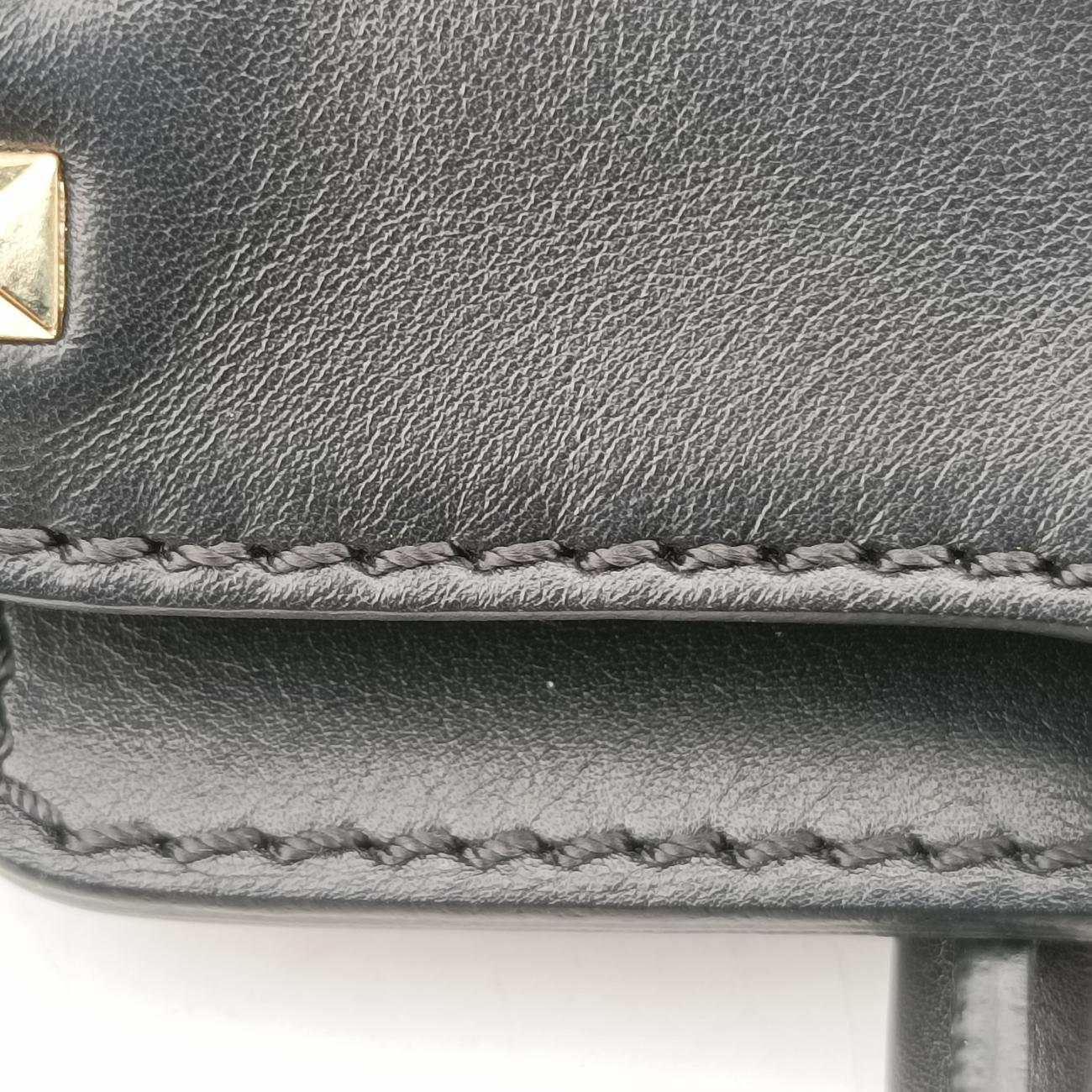 Rockstud Black Leather  BGI540BOL1ロックスタッズ ブラック レザー  BGI540BOL1