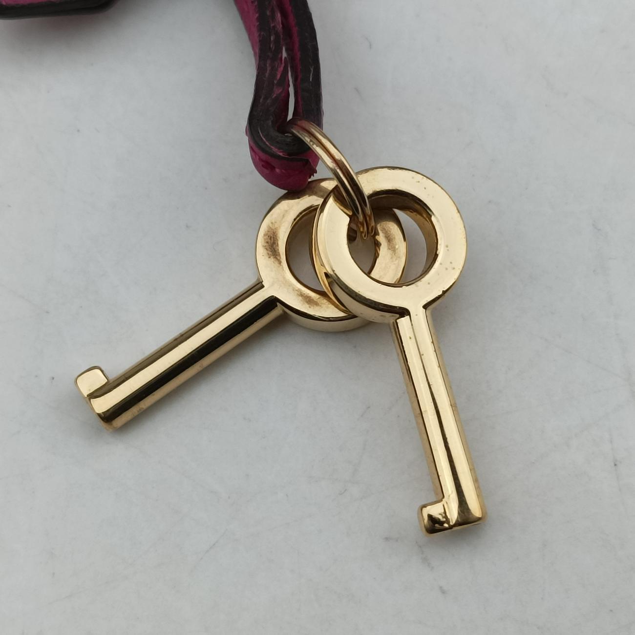 Padlock Red×rose Leather 409487 F019246107パドロック レッド×ローズ レザー 409487 F019246107