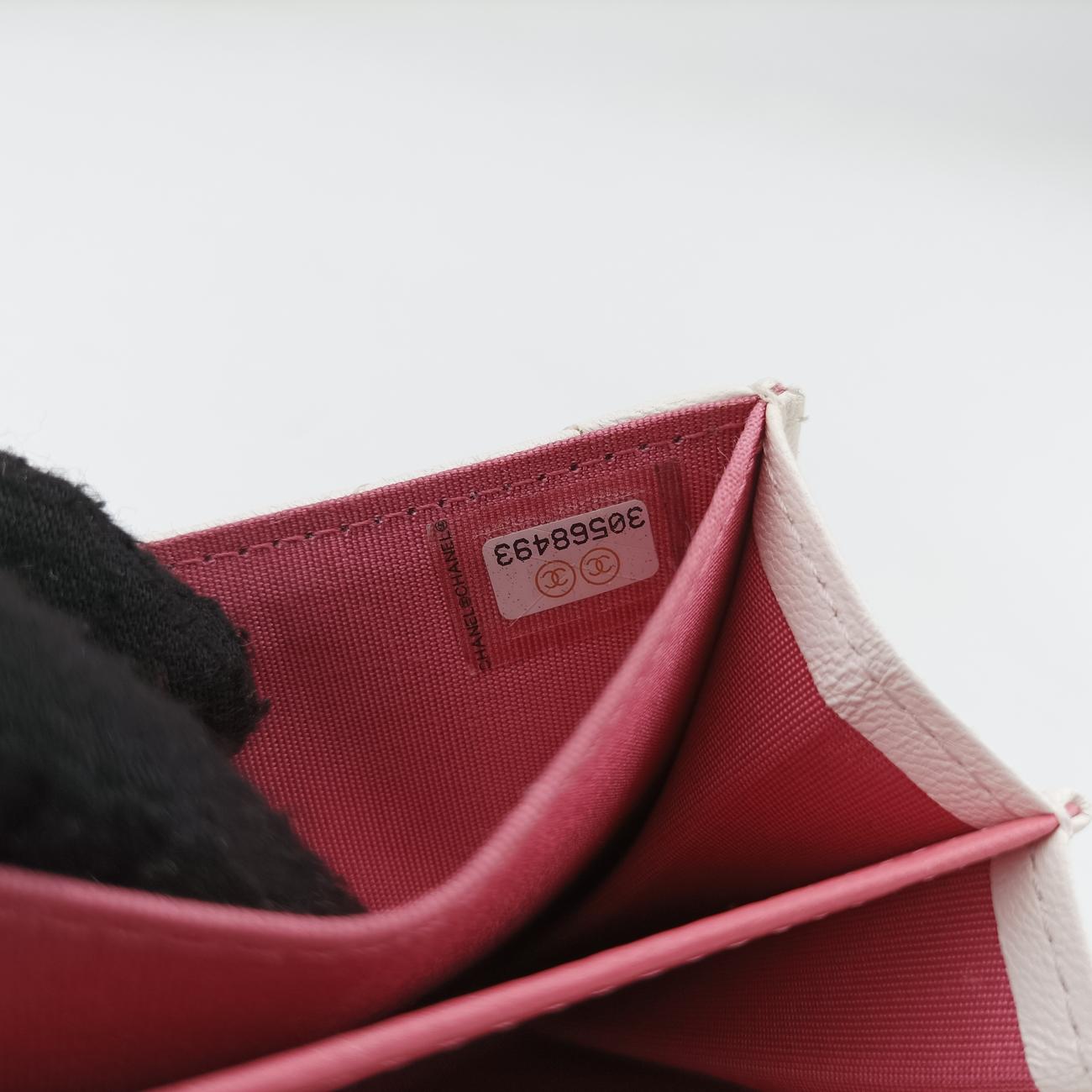 CHANEL 19 Flap Coin Purse White lambskin AP1787 30568493マトラッセ シャネル 19 フラップ コインパース ホワイト ラムスキン AP1787 30568493