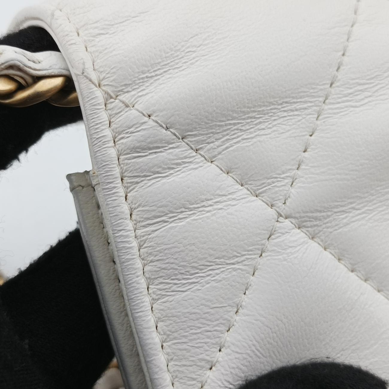 CHANEL 19 Flap Coin Purse White lambskin AP1787 30568493マトラッセ シャネル 19 フラップ コインパース ホワイト ラムスキン AP1787 30568493