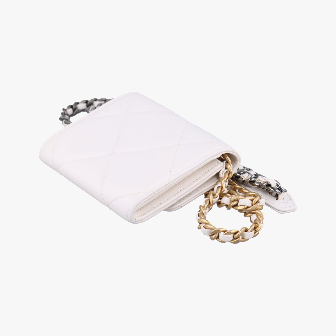 CHANEL 19 Flap Coin Purse White lambskin AP1787 30568493マトラッセ シャネル 19 フラップ コインパース ホワイト ラムスキン AP1787 30568493