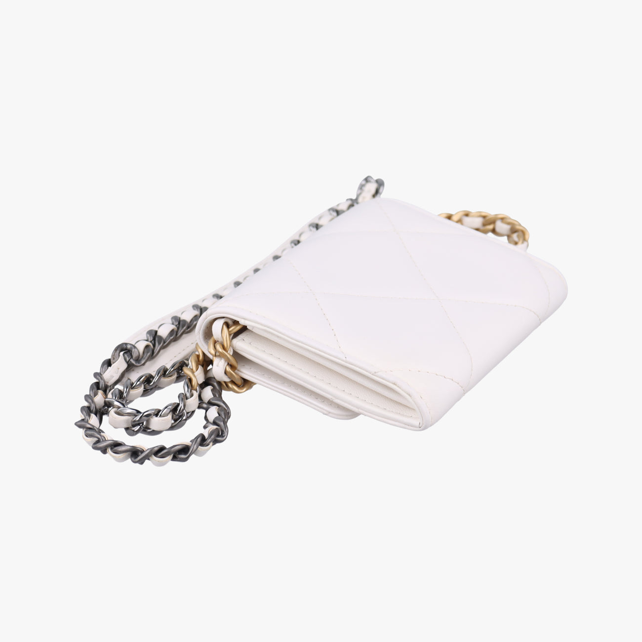 CHANEL 19 Flap Coin Purse White lambskin AP1787 30568493マトラッセ シャネル 19 フラップ コインパース ホワイト ラムスキン AP1787 30568493
