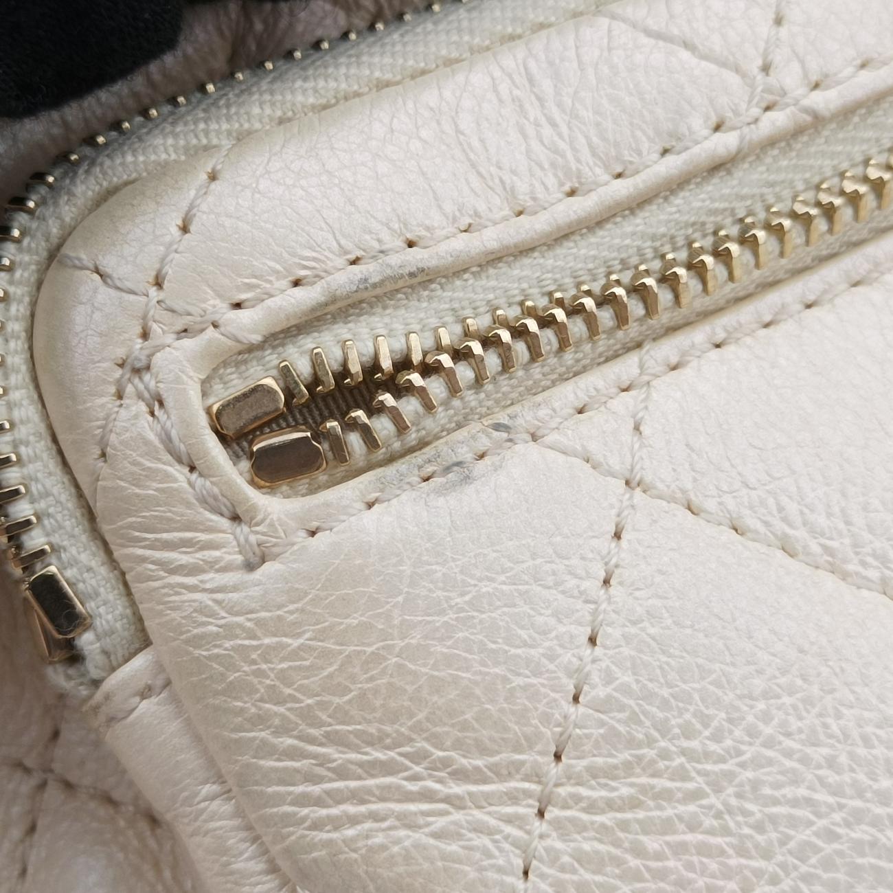 Iridescent Quilted Golden leather AS0556 27924674イリデスセント マトラッセ ゴールド レザー AS0556 27924674