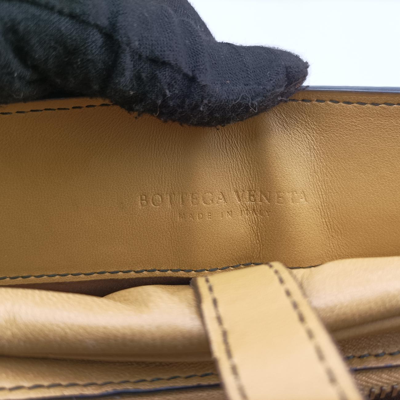 Intrecciato Yellow lambskin  B06334219Eイントレチャート イエロー ラムスキン  B06334219E