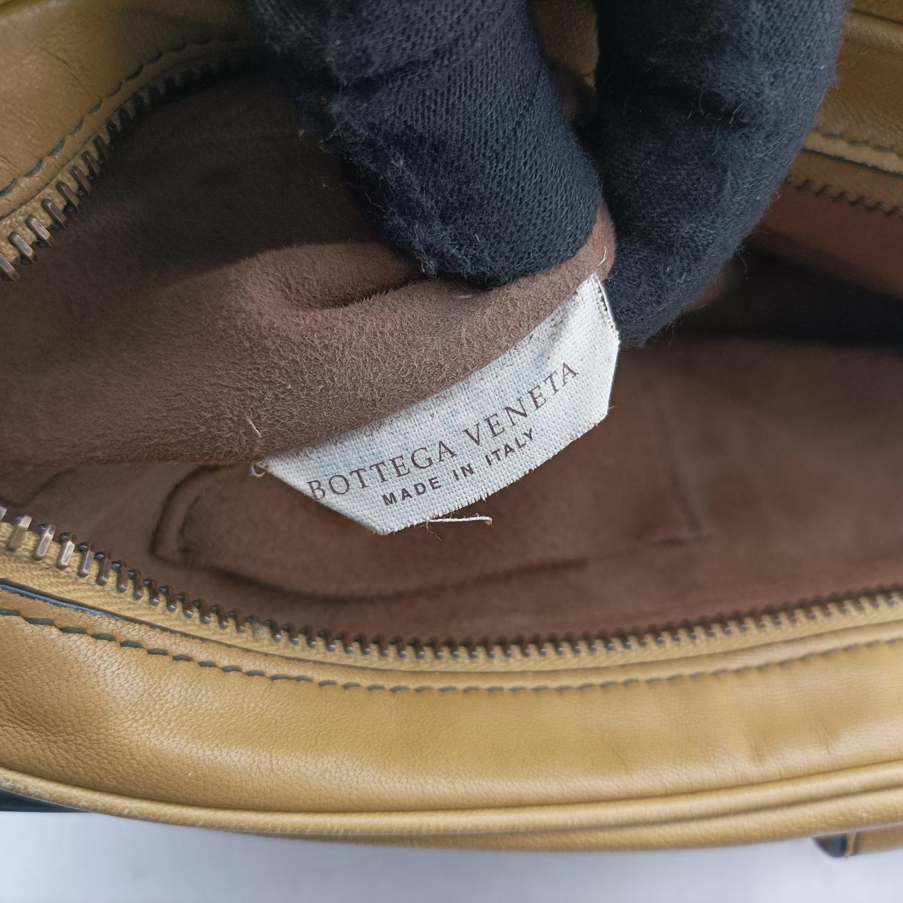 Intrecciato Yellow lambskin  B06334219Eイントレチャート イエロー ラムスキン  B06334219E