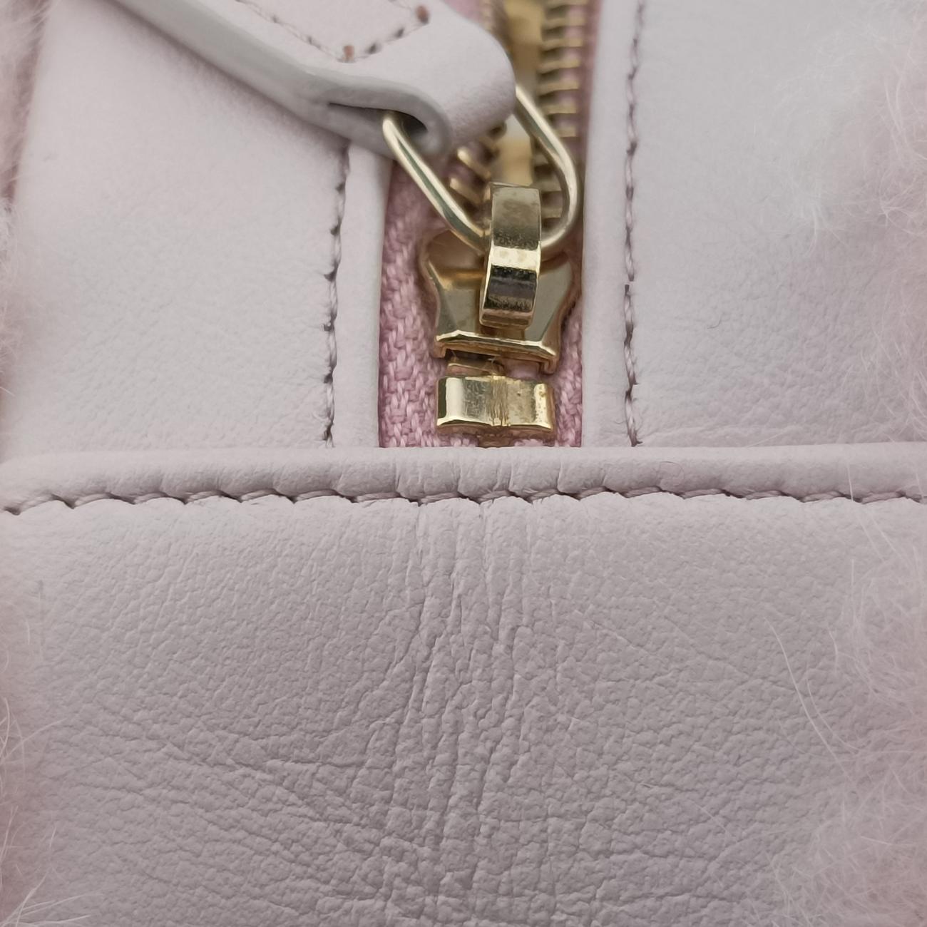 CHANEL 19 Round Pink Leather × wool AP0945 30235655シャネル19ラウンド ピンク レザー×ウール AP0945 30235655