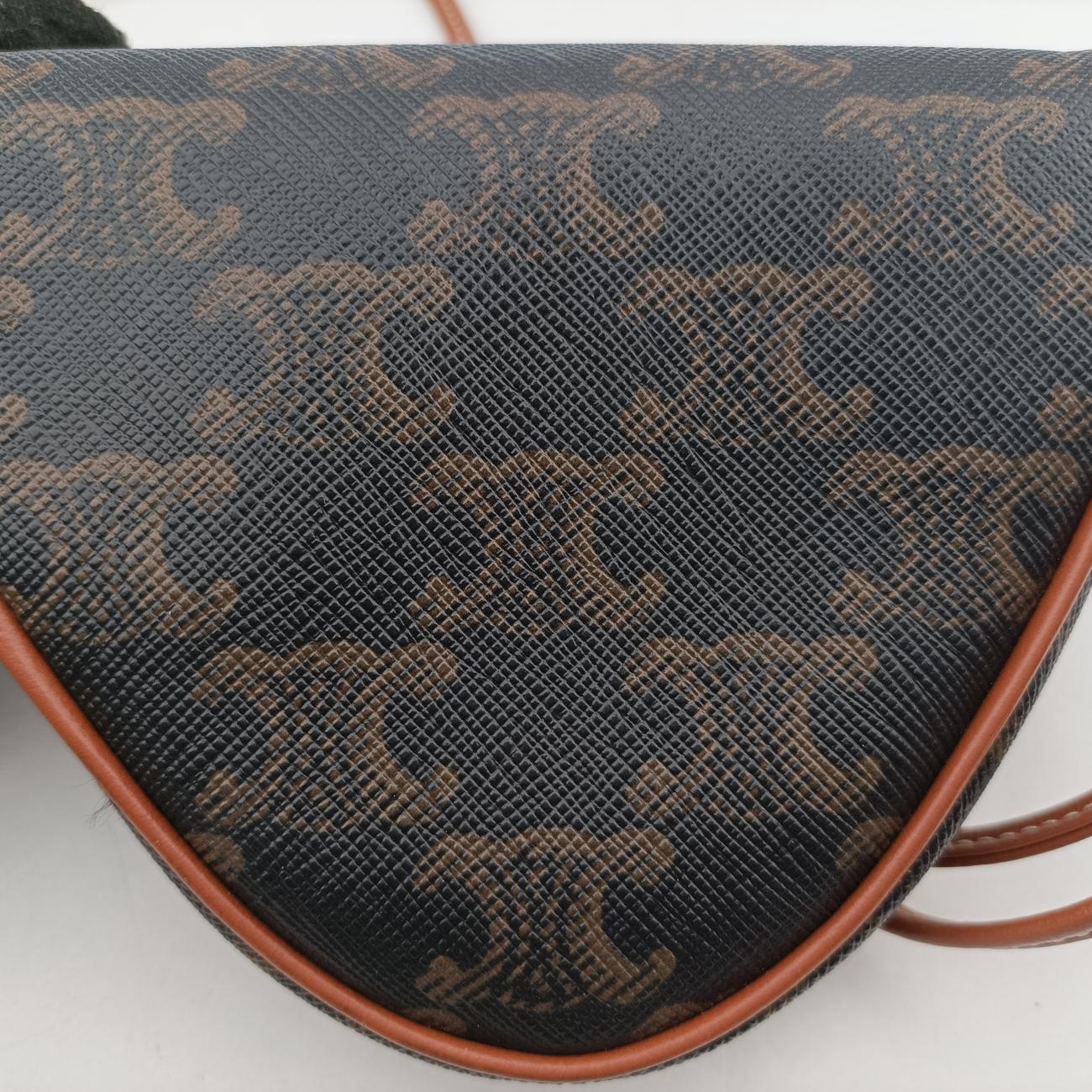 TRIANGLE TRIOMPHE Brown PVC coated canvas  F-CU-2201トライアングル トリオンフ ブラウン PVCコーティングキャンバス  F-CU-2201