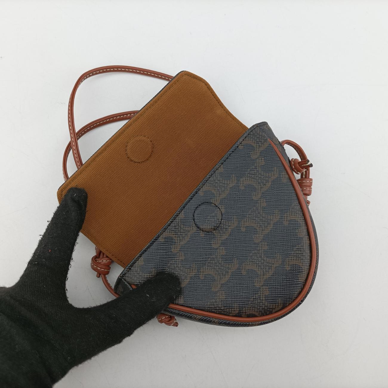 TRIANGLE TRIOMPHE Brown PVC coated canvas  F-CU-2201トライアングル トリオンフ ブラウン PVCコーティングキャンバス  F-CU-2201