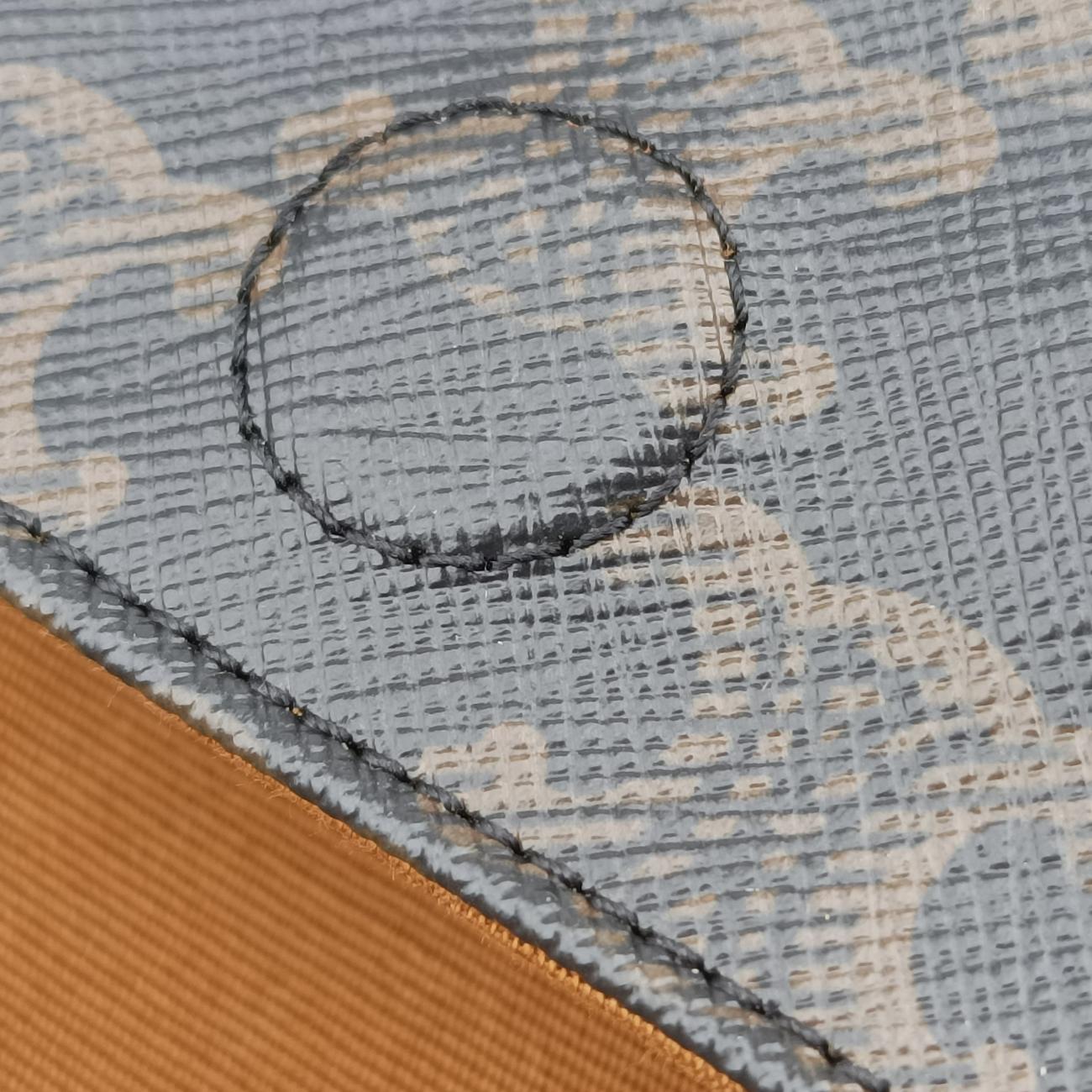 TRIANGLE TRIOMPHE Brown PVC coated canvas  F-CU-2201トライアングル トリオンフ ブラウン PVCコーティングキャンバス  F-CU-2201