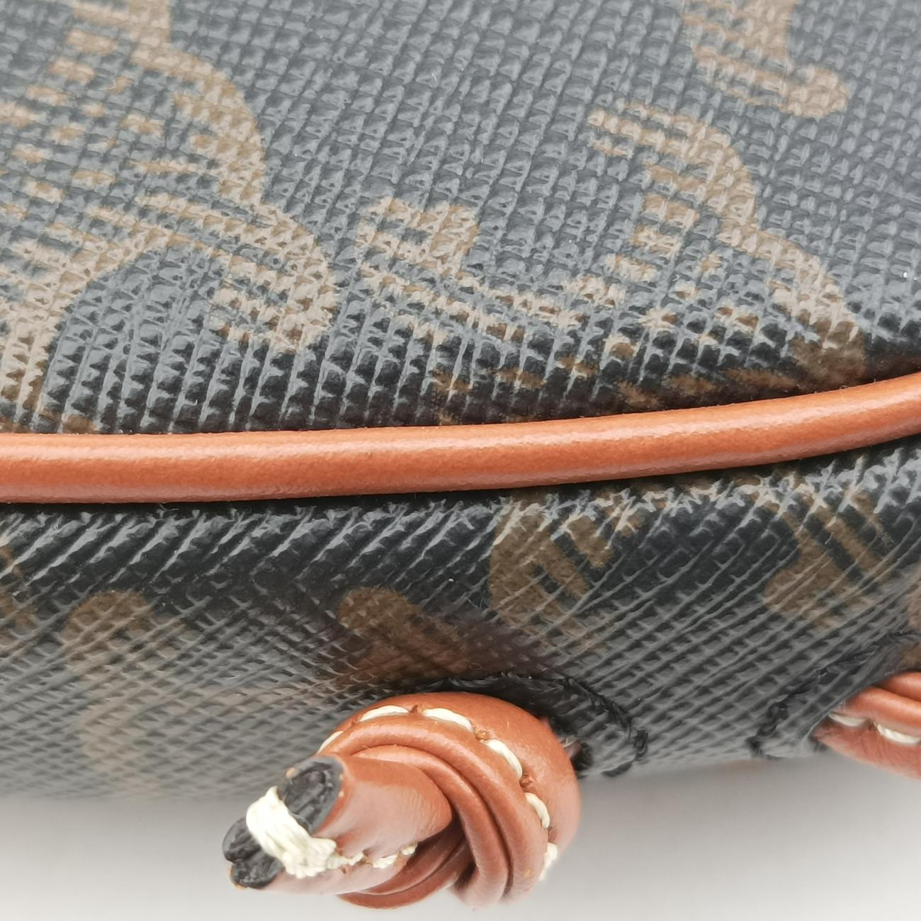 TRIANGLE TRIOMPHE Brown PVC coated canvas  F-CU-2201トライアングル トリオンフ ブラウン PVCコーティングキャンバス  F-CU-2201