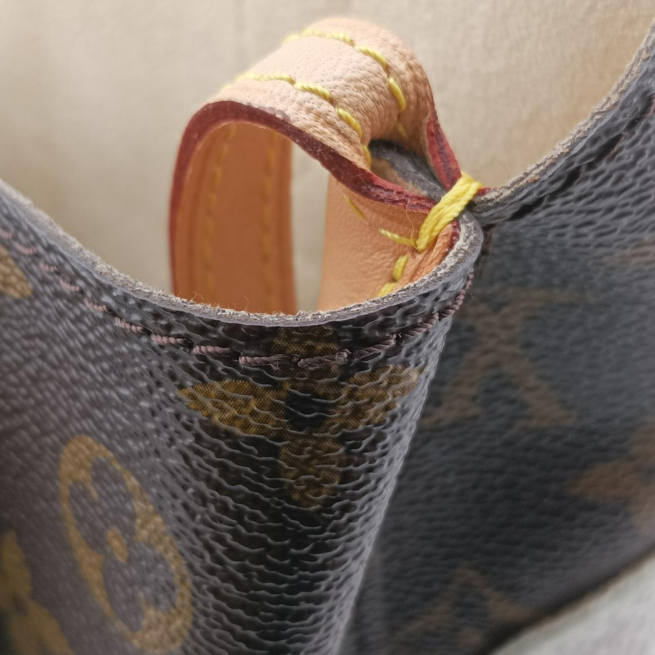 Cindy Sherman Camera Messenger Brown×multi Monogram Canvas M40287 MI4194シンディシャーマン カメラメッセンジャー モノグラム/ブラウン系×マルチ モノグラム キャンバス M40287 MI4194