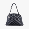 Mademoiselle Bowling Navy caviar skin A66879 15727222マドモアゼル ボーリング ブルーブラック キャビアスキン A66879 15727222