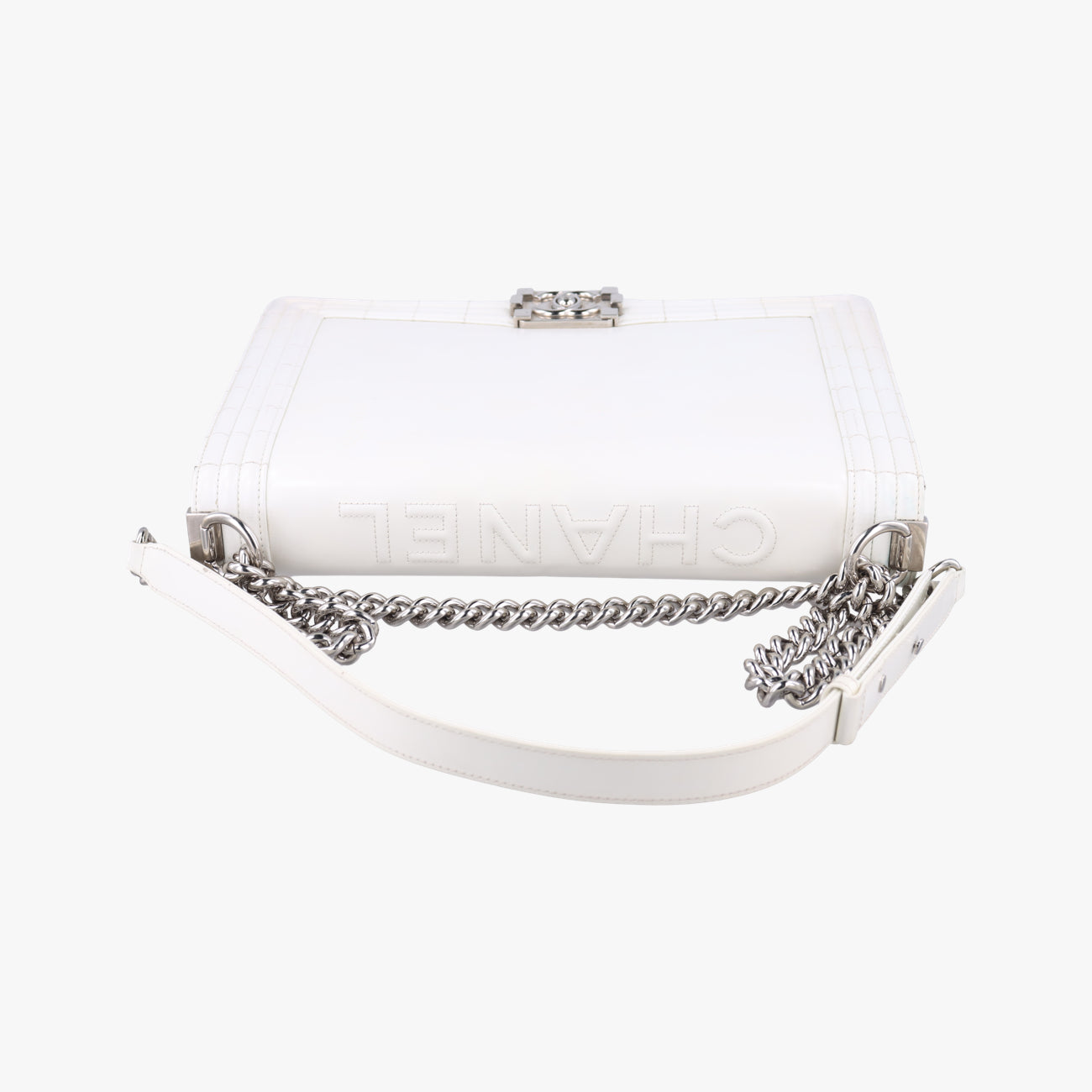BOY CHANELWhiteLeatherA6702116569210ボーイシャネルホワイトレザーA6702116569210