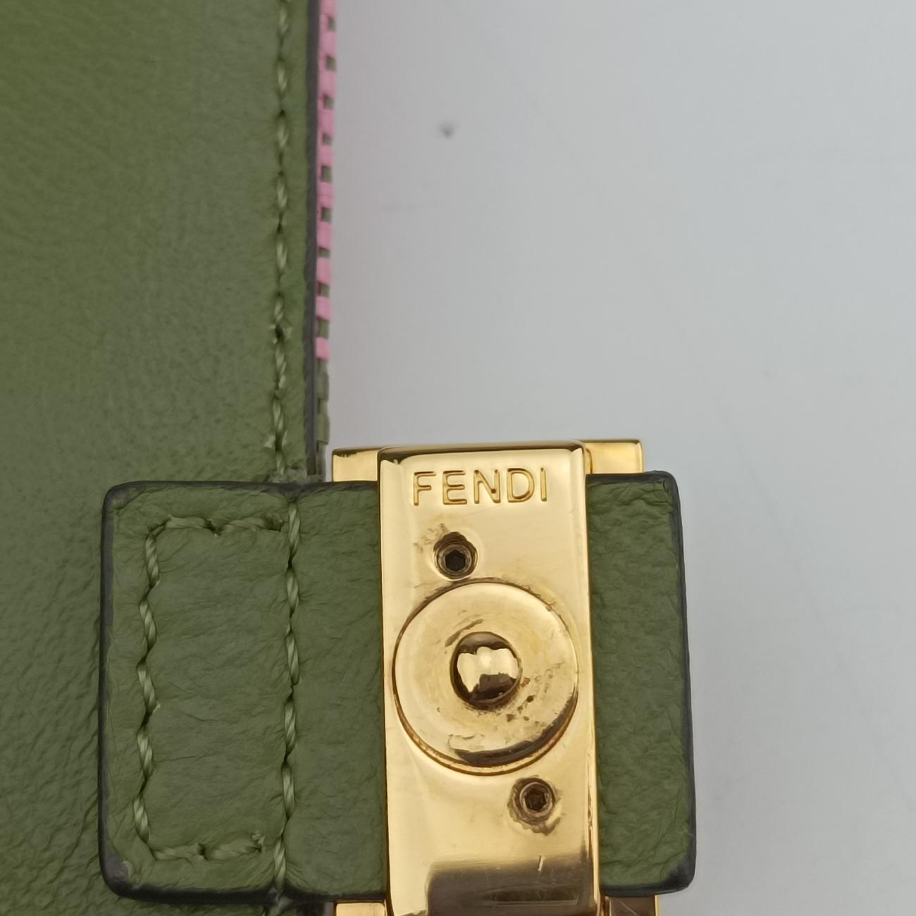 Nano Baguette Charm Multicolour canvas 7AR844 7AR844-AB05-208-0189ナノ バゲット チャーム マルチカラー キャンバス 7AR844 7AR844-AB05-208-0189