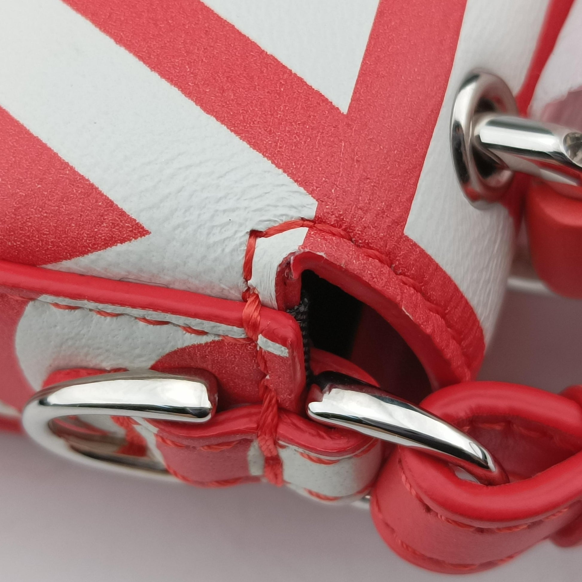 BAGUETTE Red×white Leather 7AS142 7AS142-AMWI-229-0501バゲット レッド×ホワイト レザー 7AS142 7AS142-AMWI-229-0501