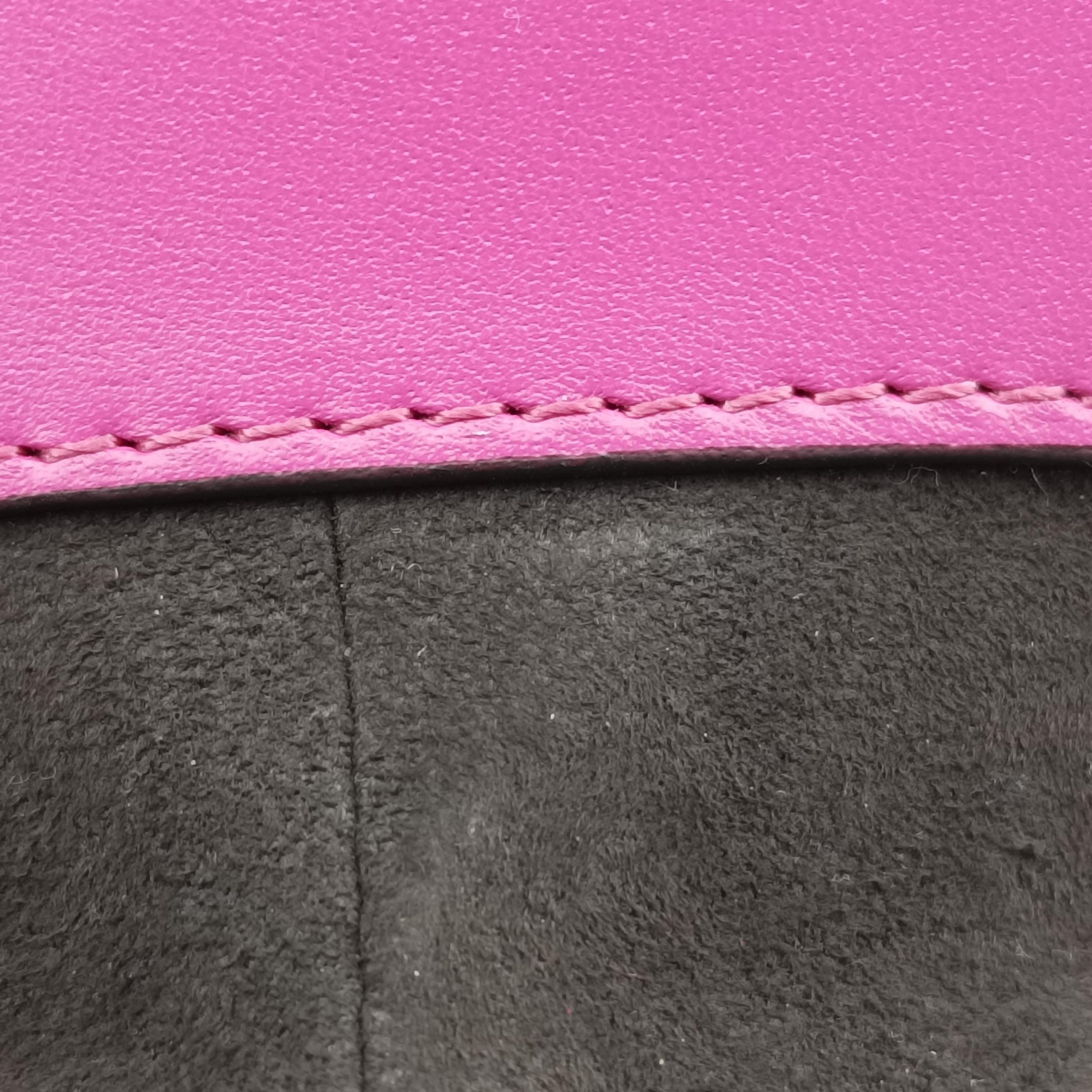 C'mon Small Pink Leather 7AS219 7AS219 AQ0L 249.0189カモン スモール ピンク レザー 7AS219 7AS219 AQ0L 249.0189