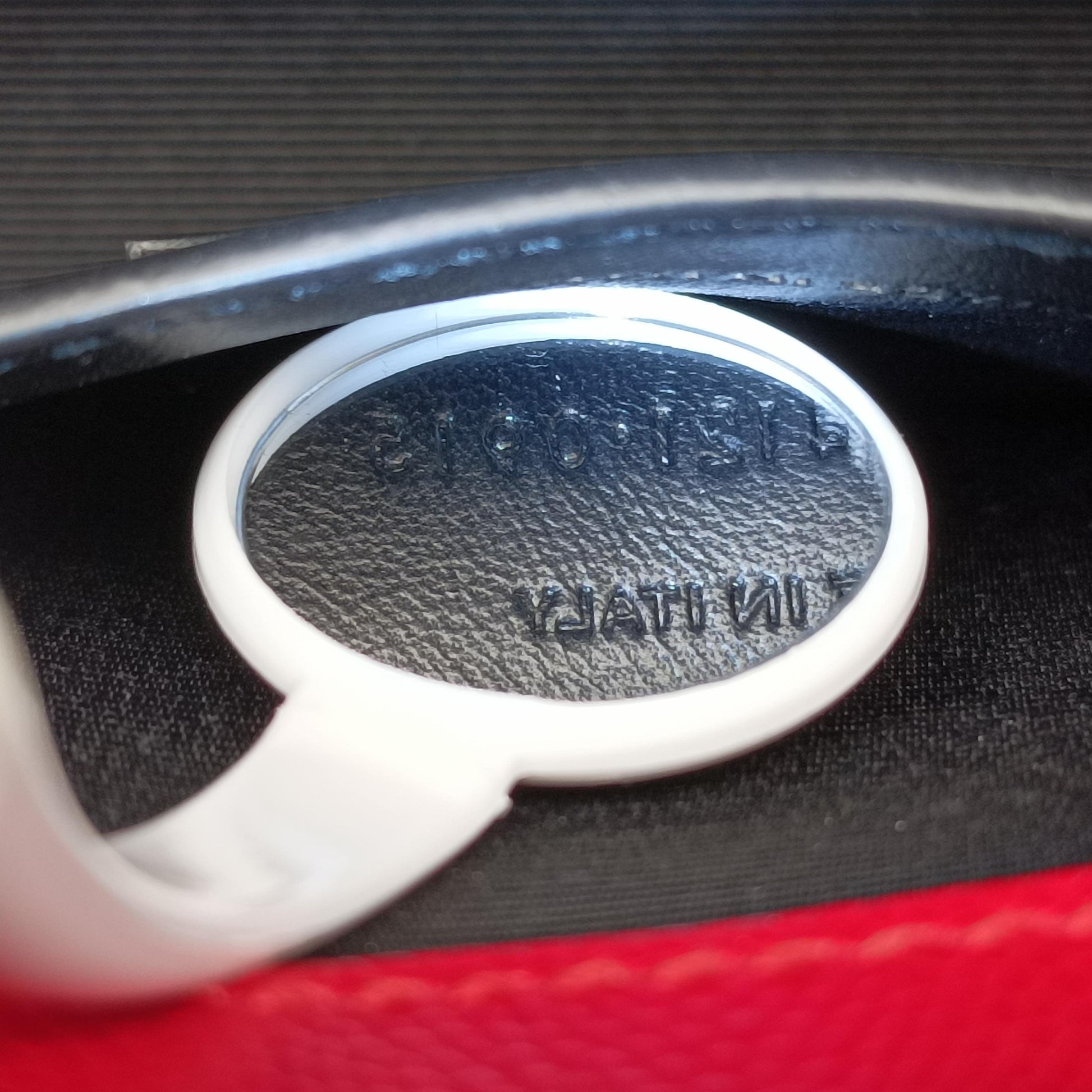 KATE Red Caviar Skin 354121 TCT354121.0915ケイト レッド キャビアスキン 354121 TCT354121.0915