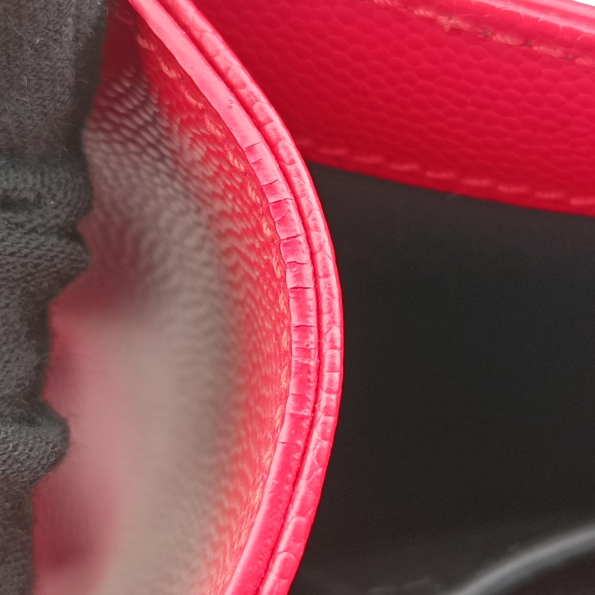 KATE Red Caviar Skin 354121 TCT354121.0915ケイト レッド キャビアスキン 354121 TCT354121.0915