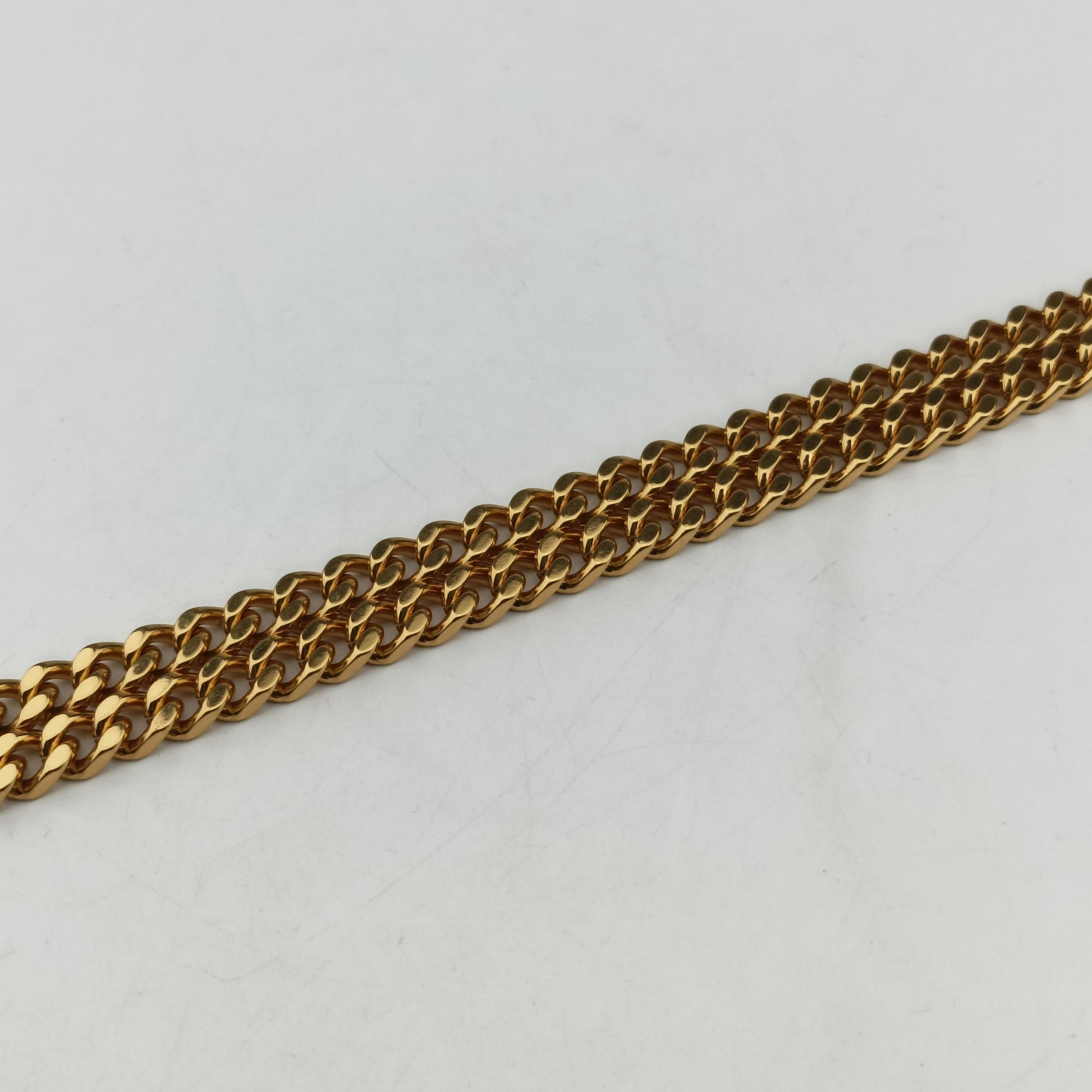 KATE Red Caviar Skin 354121 TCT354121.0915ケイト レッド キャビアスキン 354121 TCT354121.0915