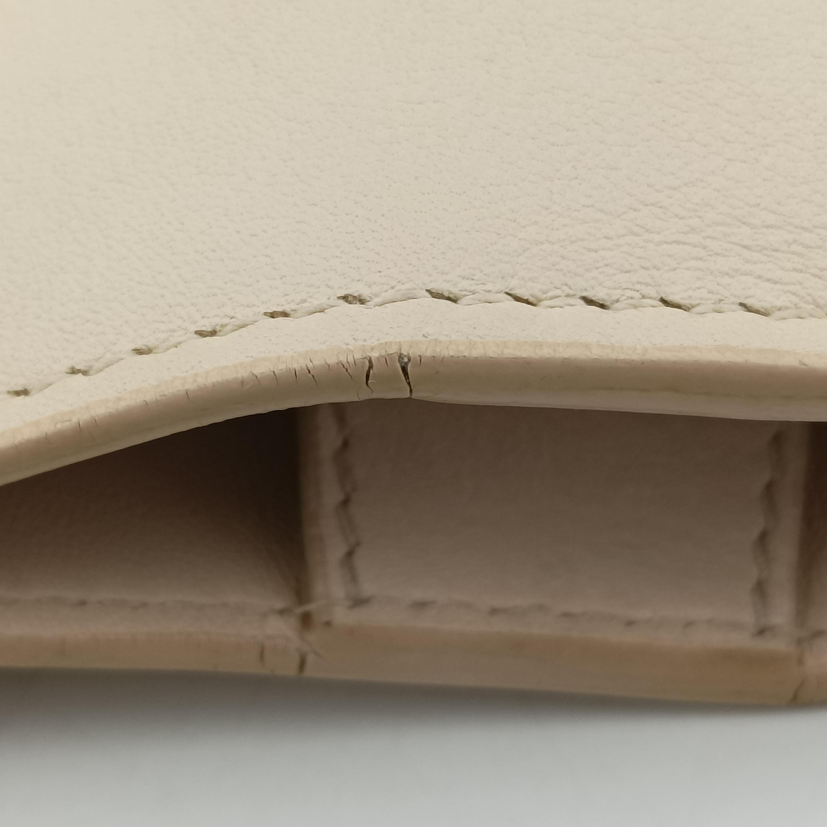 Large Dior Addict Shopping Tote White Leather 19-MA-0114ラージ ディオール アディクト ショッピング トート ホワイト レザー 19-MA-0114