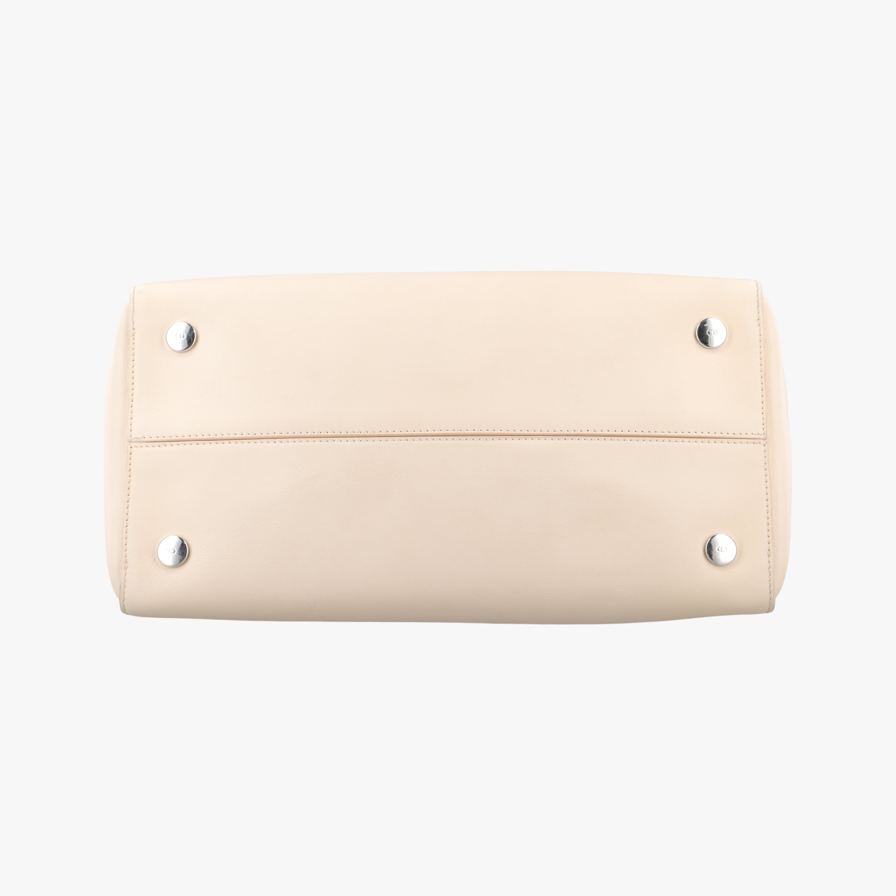 Large Dior Addict Shopping Tote White Leather 19-MA-0114ラージ ディオール アディクト ショッピング トート ホワイト レザー 19-MA-0114