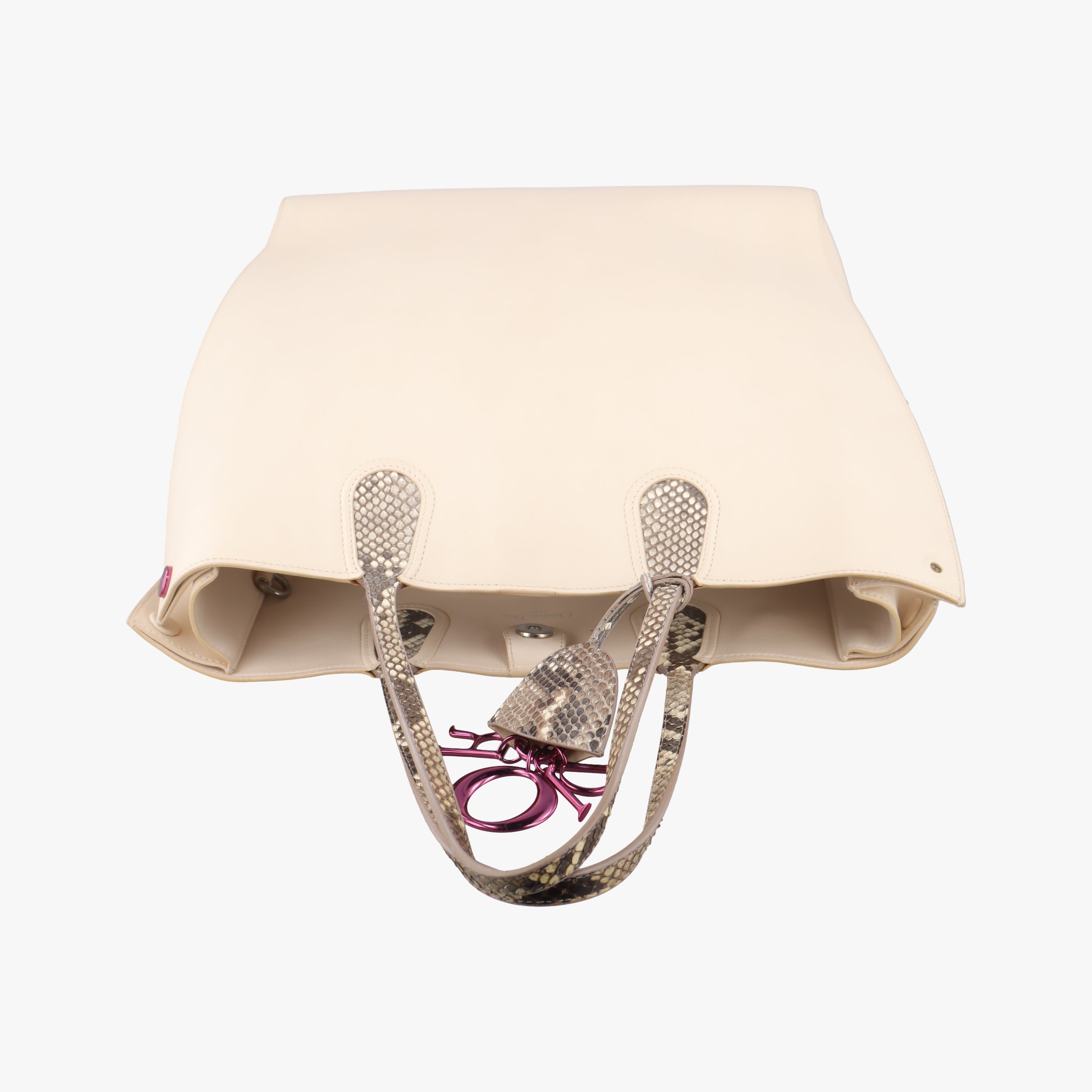 Large Dior Addict Shopping Tote White Leather 19-MA-0114ラージ ディオール アディクト ショッピング トート ホワイト レザー 19-MA-0114