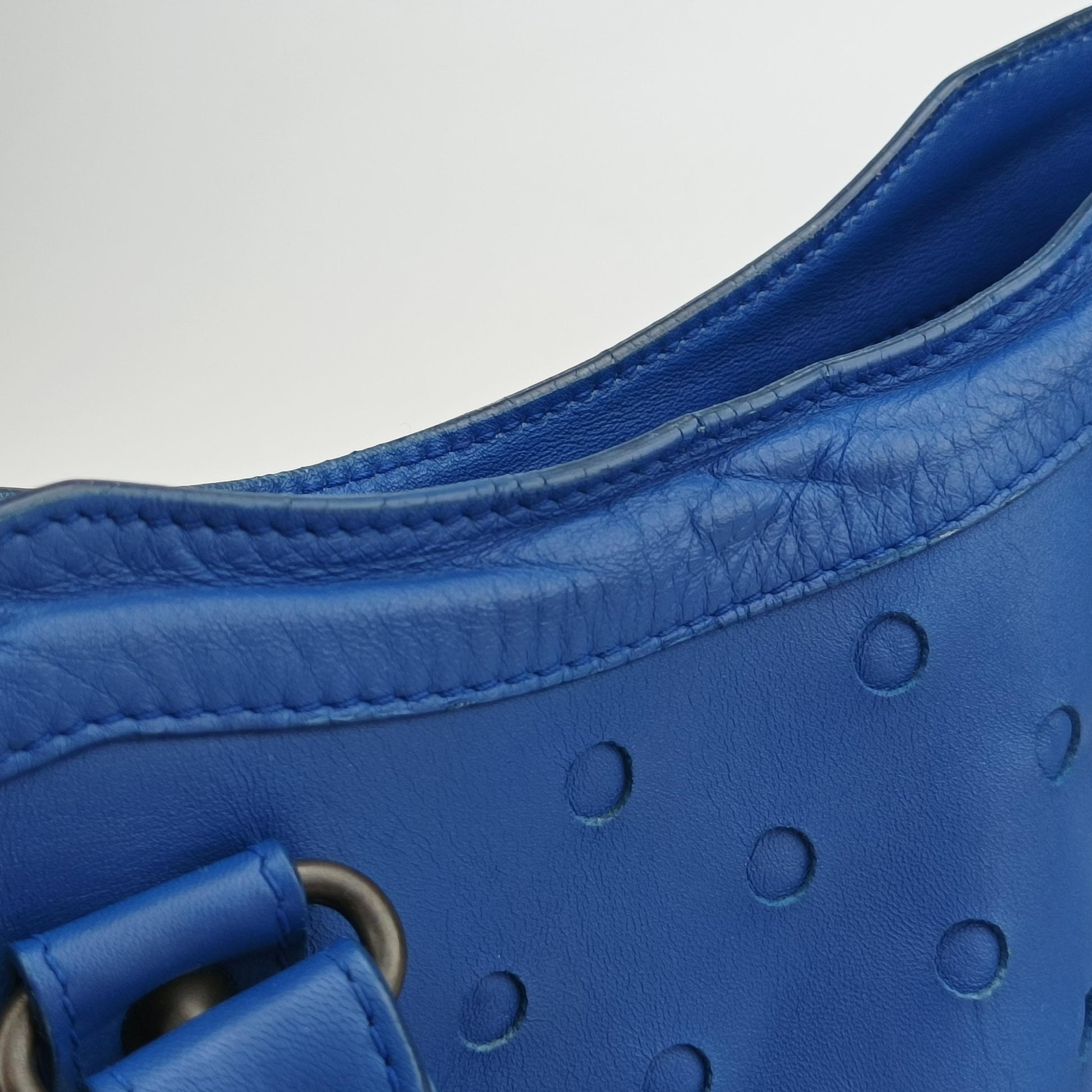 Electric Perforated Motorcycle City Blue lambskin 115748.4385 J.535269エレクトリックペルフォレートモーターサイクルシティ ブルー ラムスキン 115748.4385 J.535269