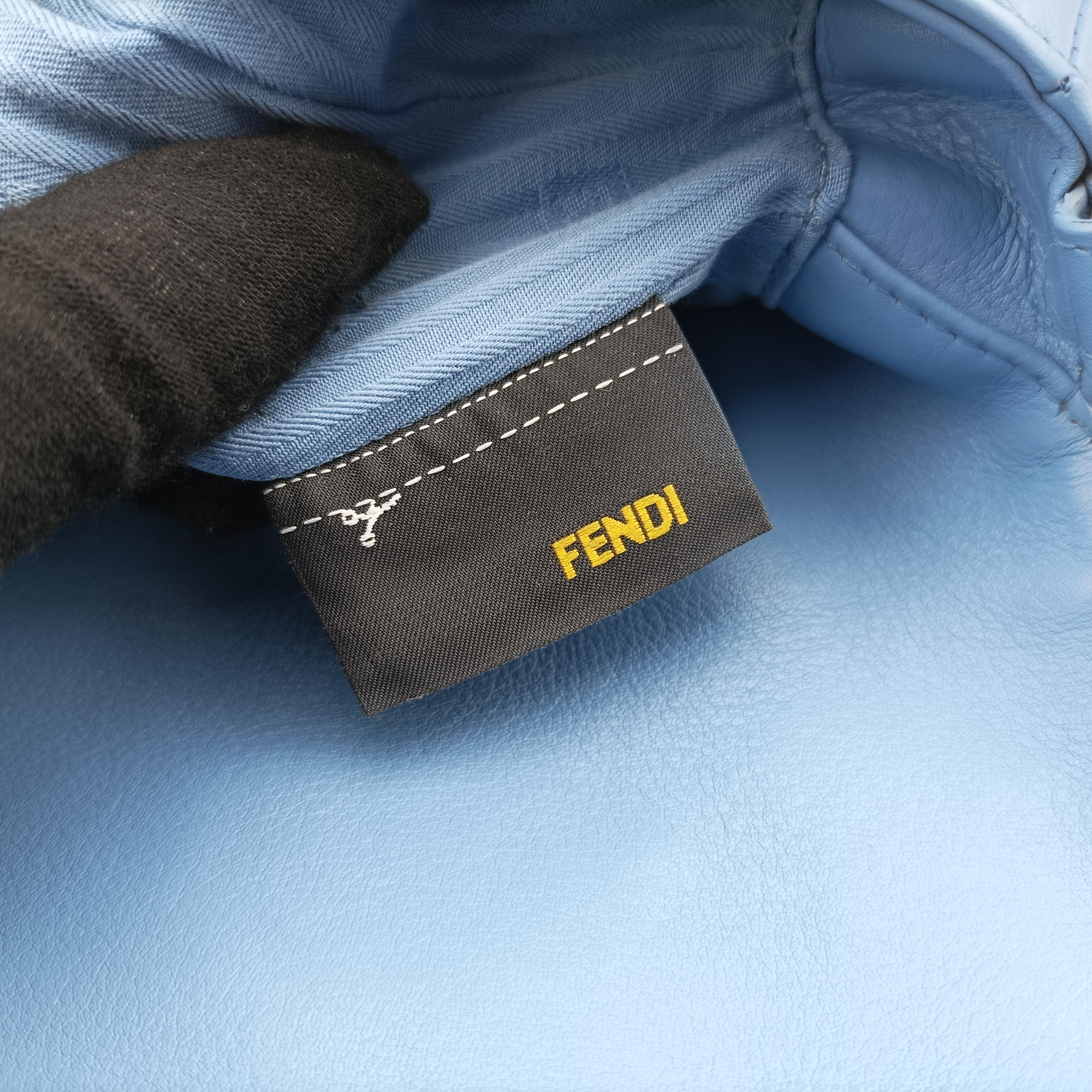 Fendista Pochette Blue Leather 8M0276 8M0276-D16 148-0053フェンディスタ ポシェット ブルー レザー 8M0276 8M0276-D16 148-0053
