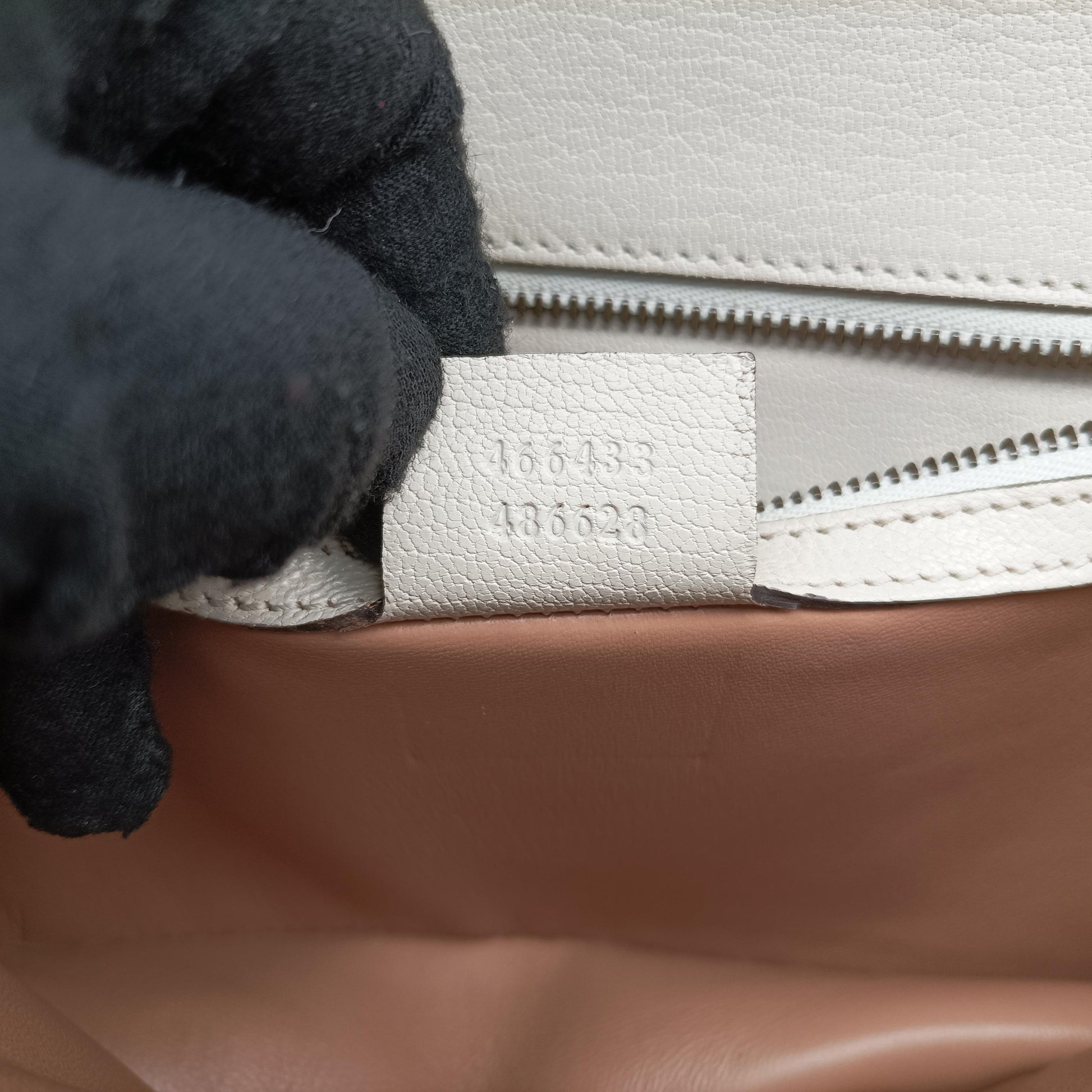 Broche White×red Leather 466433 D021990127ブロシュ ホワイト×レッド レザー 466433 D021990127