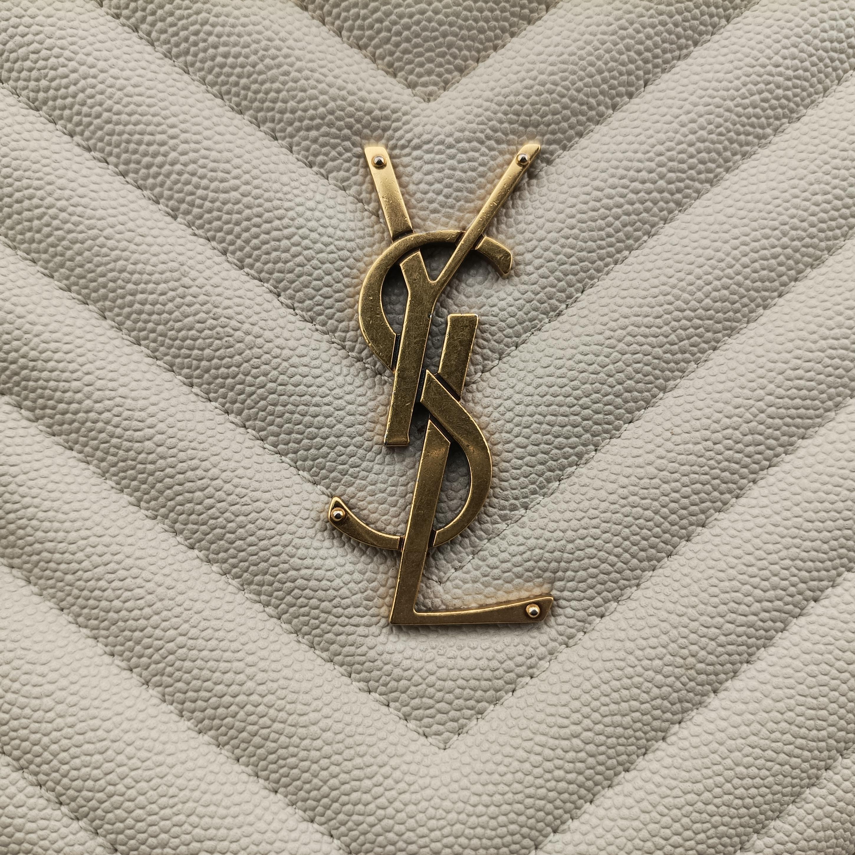 VINYLE White Caviar Skin 610436 PTR610436.0521ヴィニル ホワイト キャビアスキン 610436 PTR610436.0521