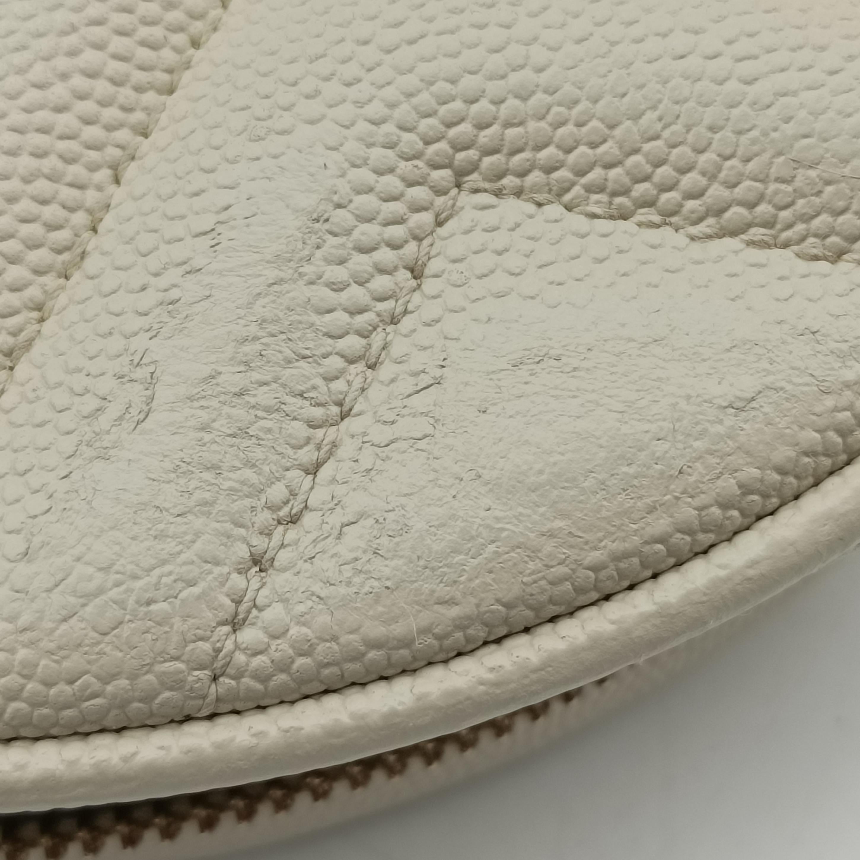 VINYLE White Caviar Skin 610436 PTR610436.0521ヴィニル ホワイト キャビアスキン 610436 PTR610436.0521