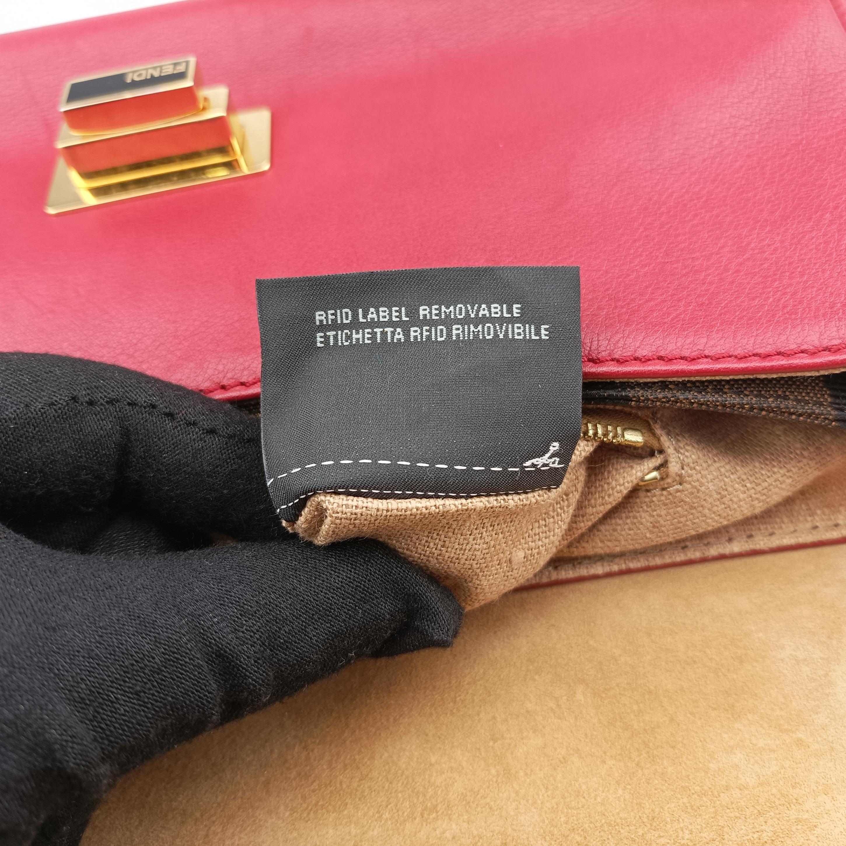 Pequin Embossed Striped Claudia Red Leather 8BT204 8BT204-F00 129-2566ペカン エンボス ストライプ クラウディア レッド レザー 8BT204 8BT204-F00 129-2566