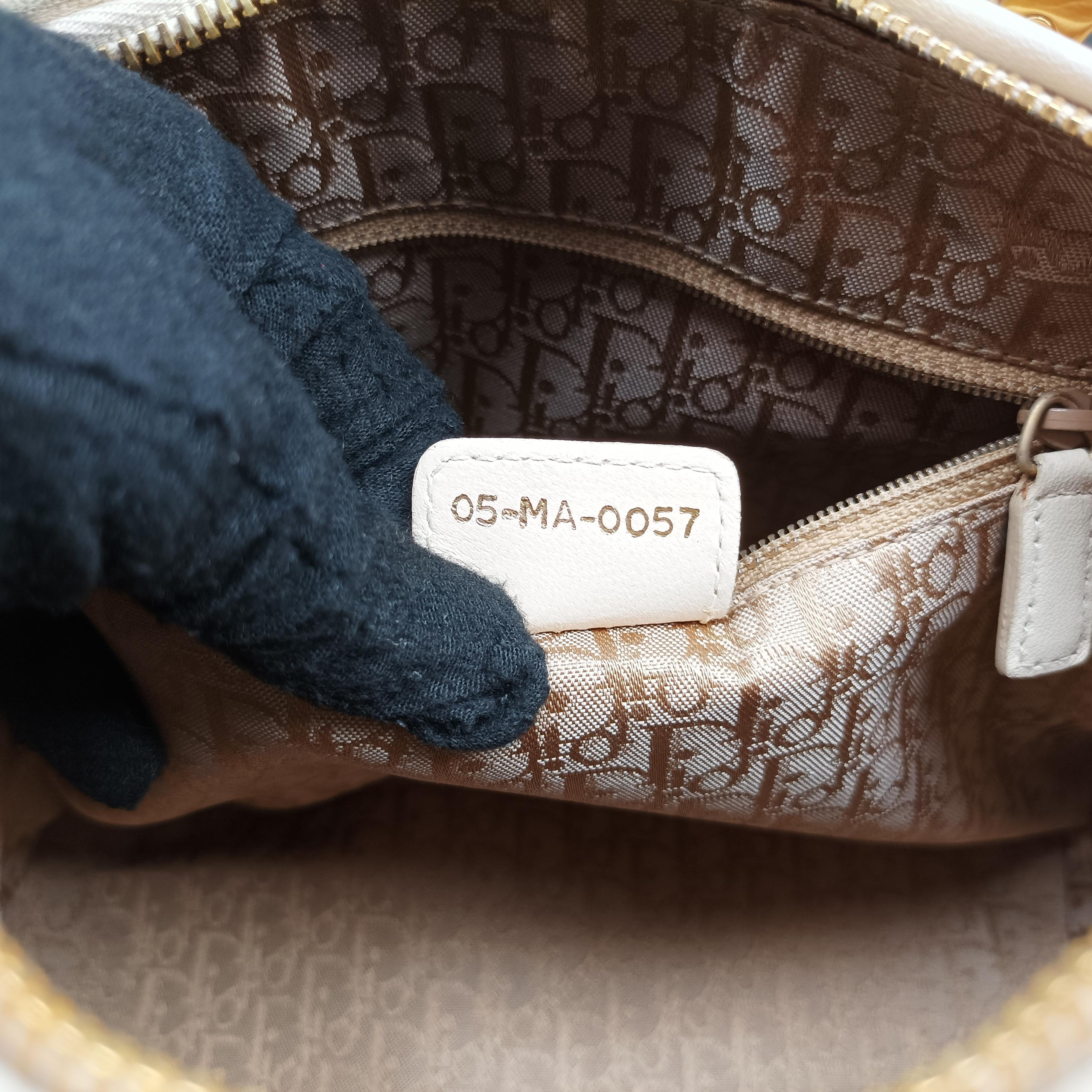 Lady Dior Beige Patent 05-MA-0057レディディオール ベージュ パテント 05-MA-0057