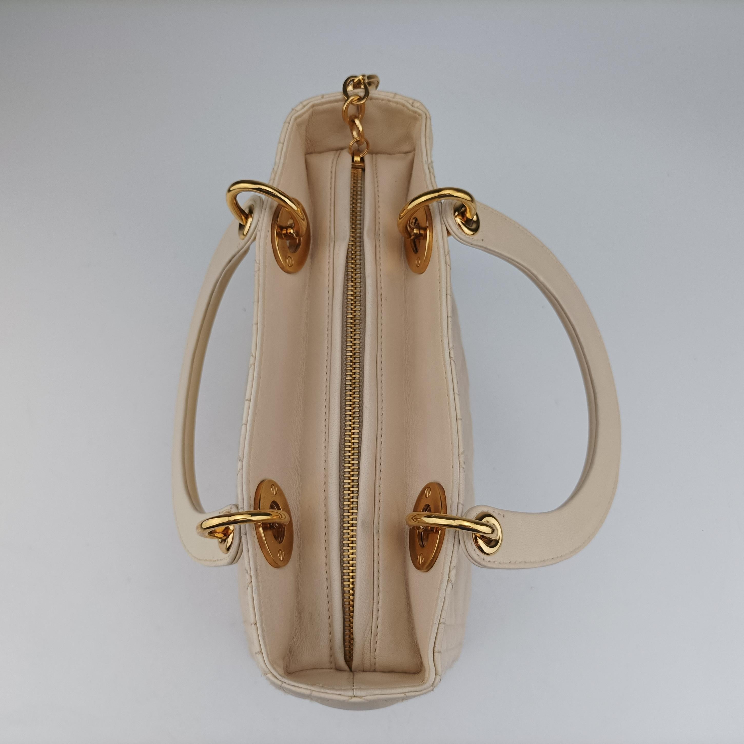 Lady Dior Beige Patent 05-MA-0057レディディオール ベージュ パテント 05-MA-0057