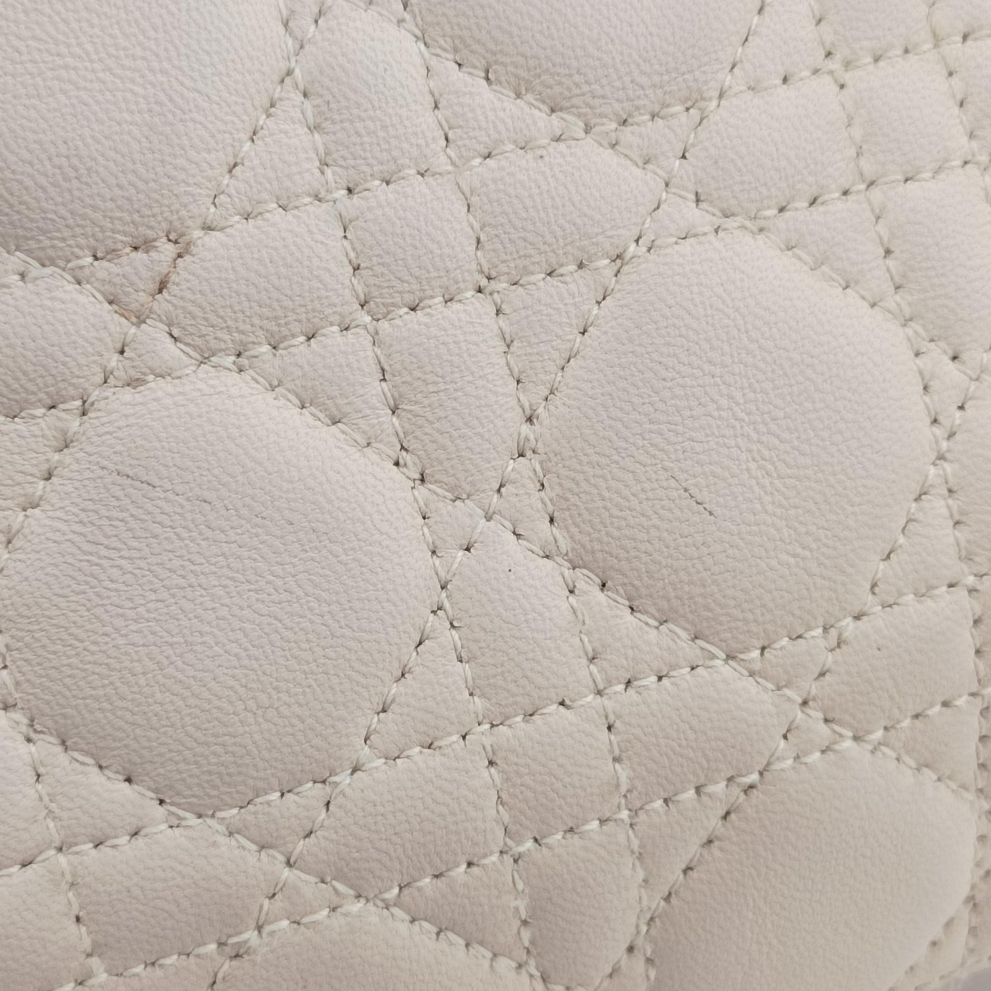 Lady Dior Beige Patent 05-MA-0057レディディオール ベージュ パテント 05-MA-0057