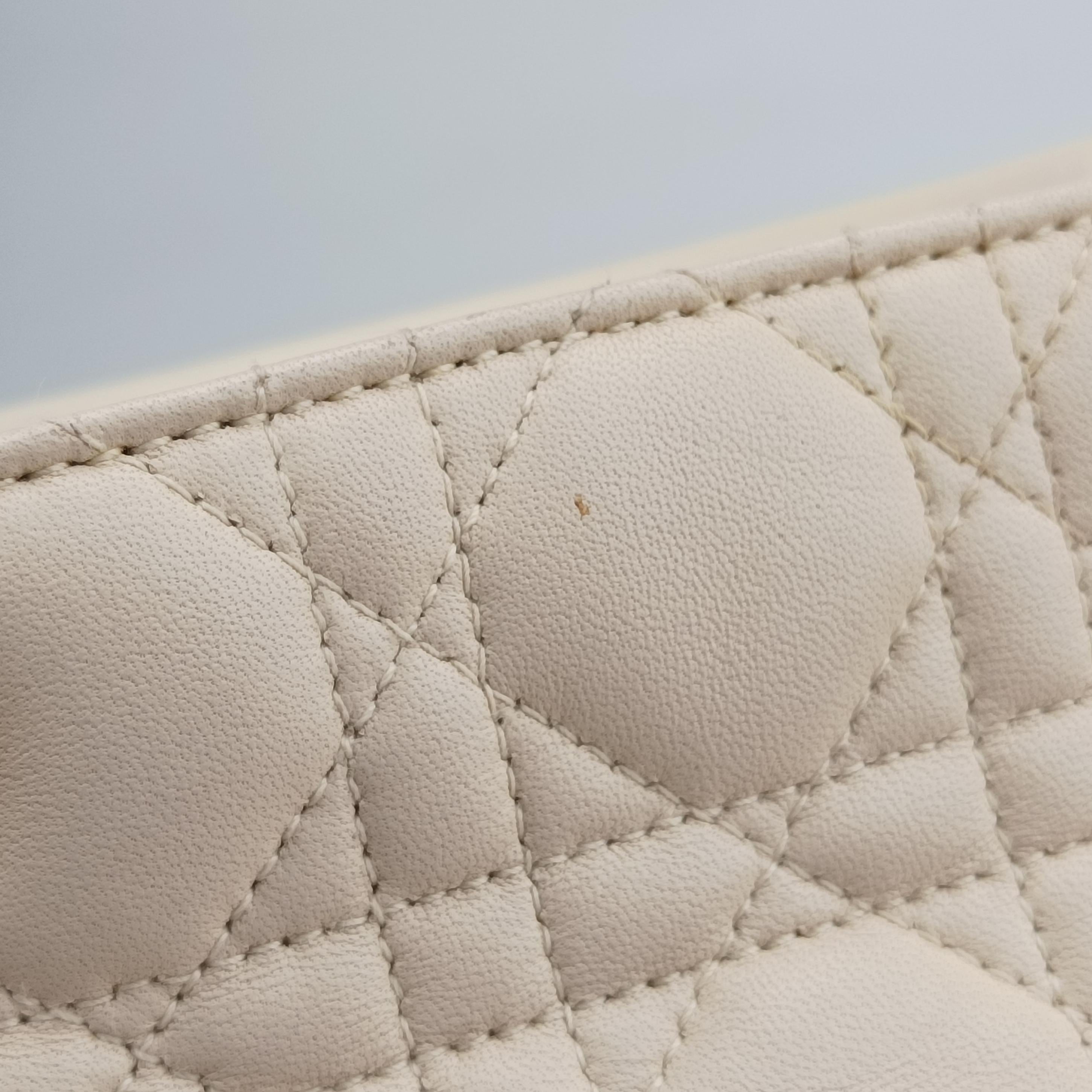 Lady Dior Beige Patent 05-MA-0057レディディオール ベージュ パテント 05-MA-0057