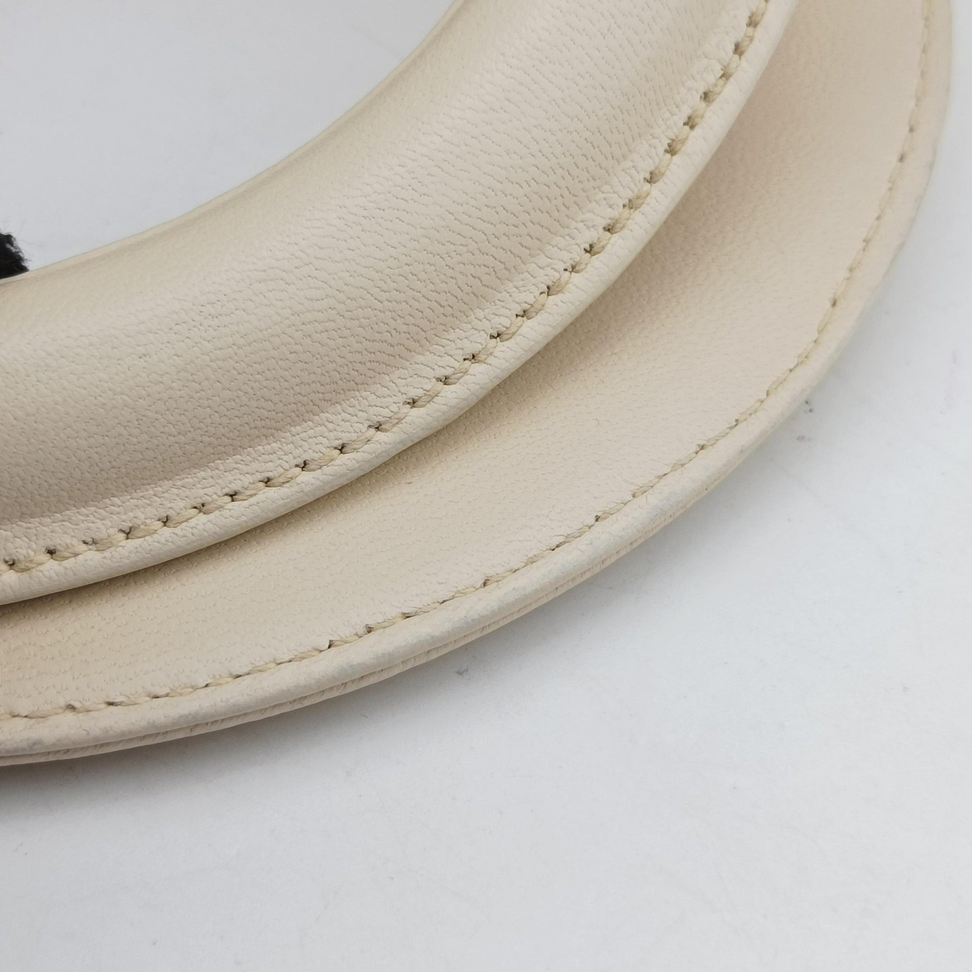 Lady Dior Beige Patent 05-MA-0057レディディオール ベージュ パテント 05-MA-0057